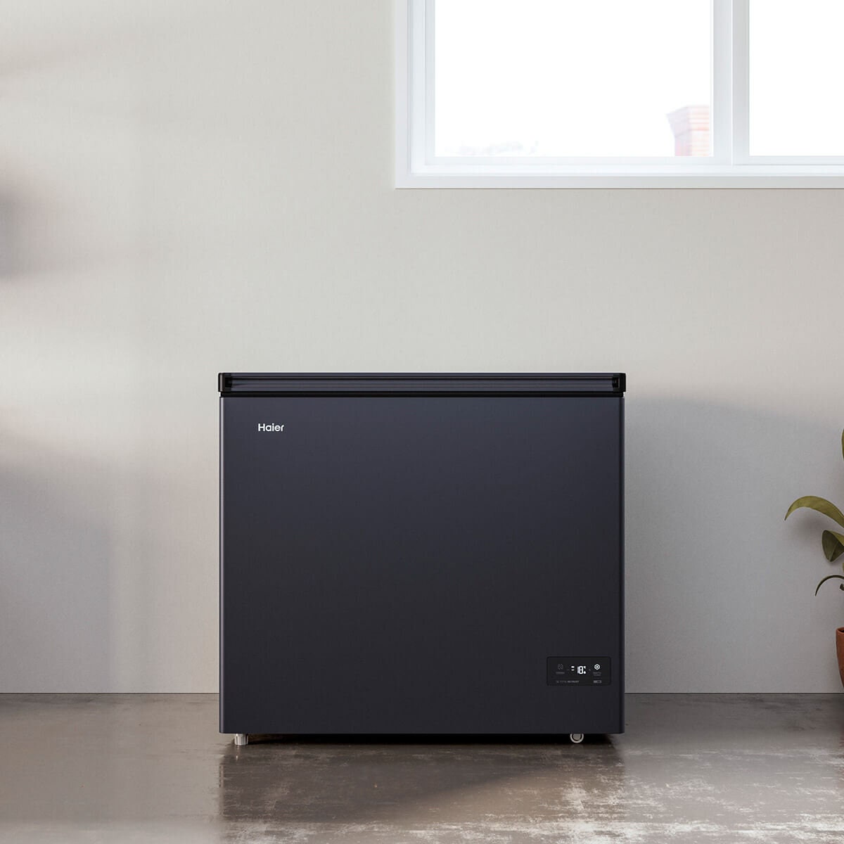Haier 195L Hybrid Frost Free Chest Freezer - Grey, Super Freeze, 4.5 Star Energy Rating - HCF200FI