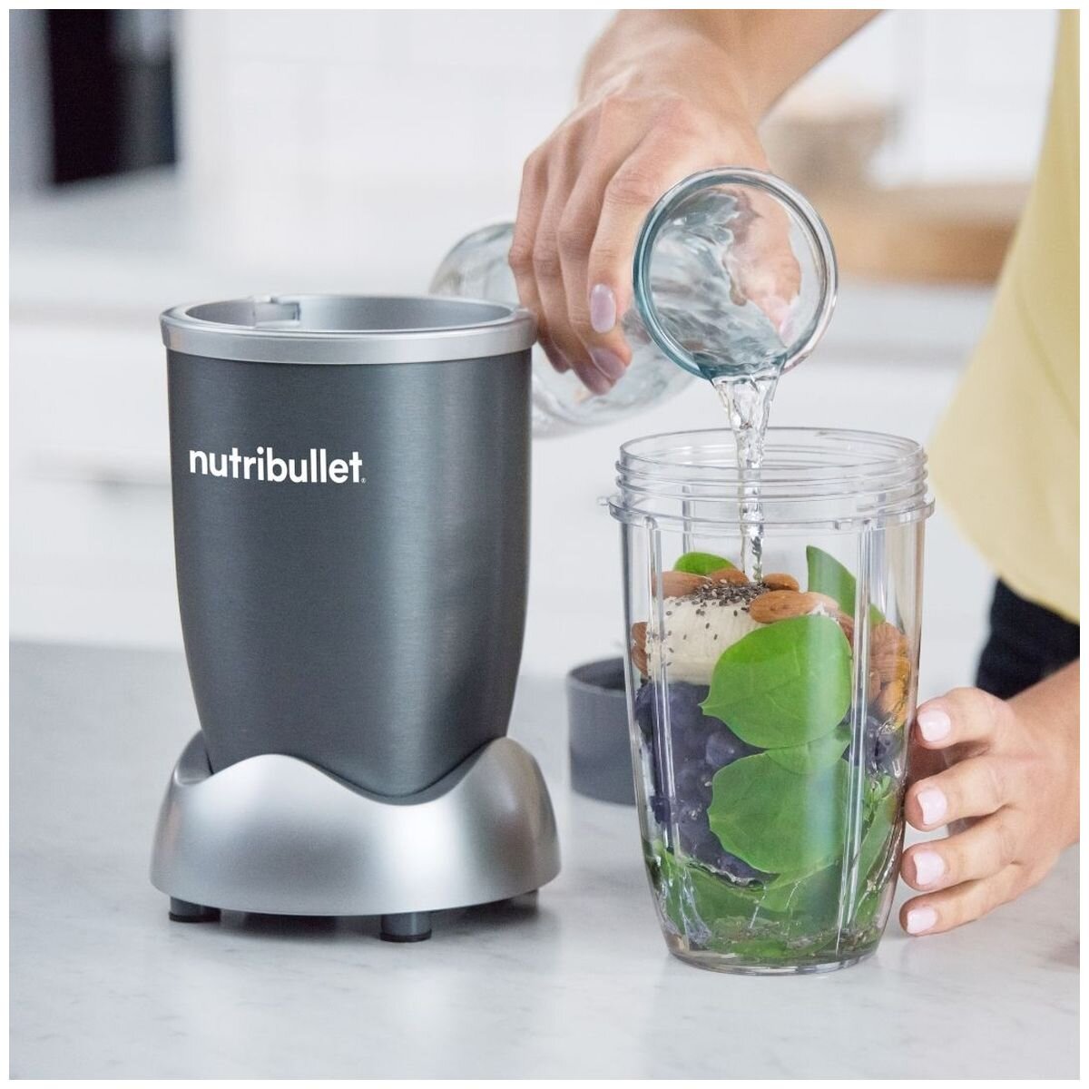 NutriBullet 600 Series 5 Piece Personal Blender - 600W Motor, Extractor Blade, Grey - NBR-0507LG