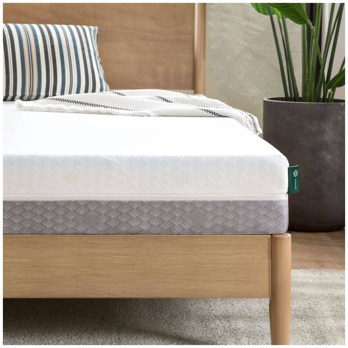 Zinus Double Cooling Gel Memory Foam Two-Sided Mattress - Removable Zip Cover - AU-MFGN11ZC-07D