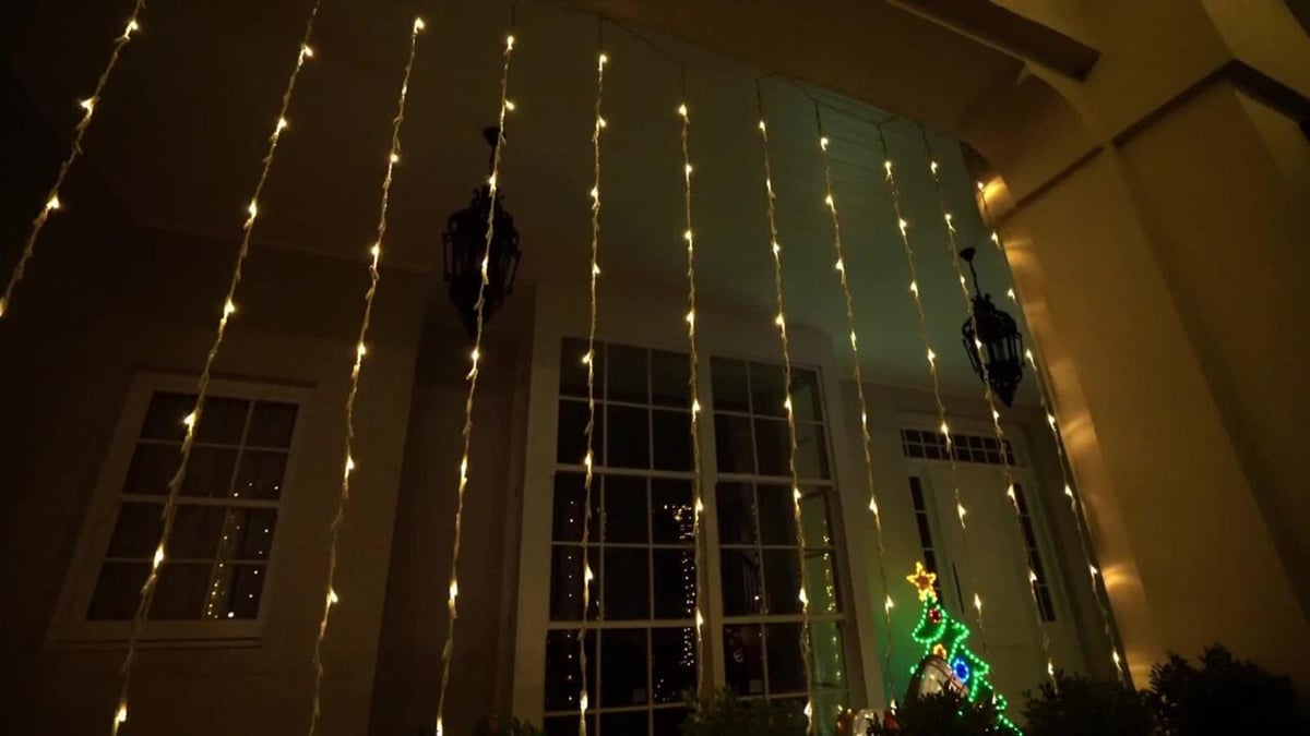 Lytworx 2 x 2.9m Warm White Connectable Cascading Waterfall Lights Indoor Outdoor