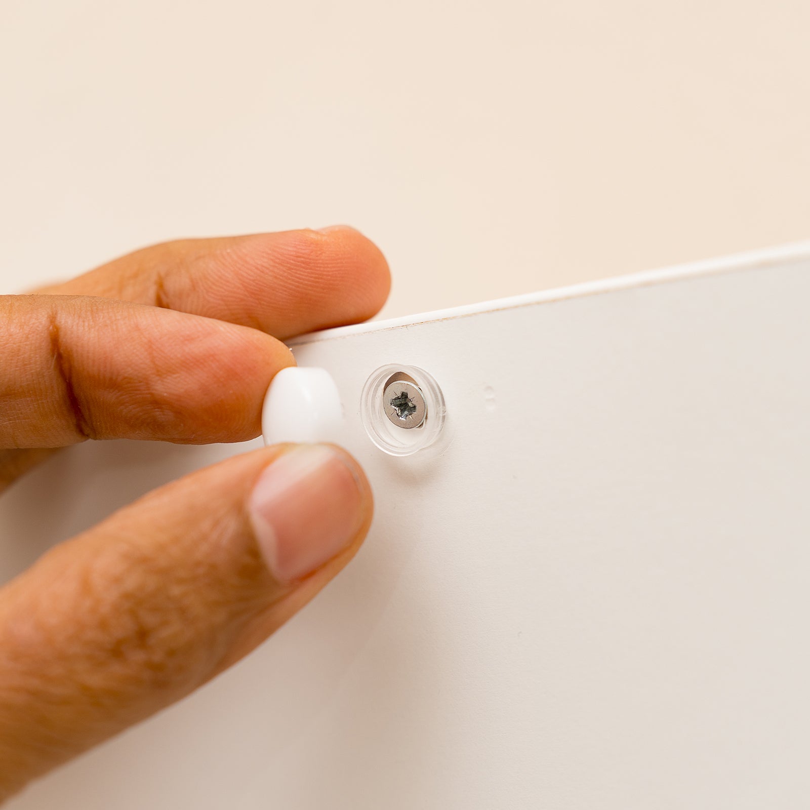 Taskmaster 6-8g White Plastic Snap On Screw Caps 12 Pack