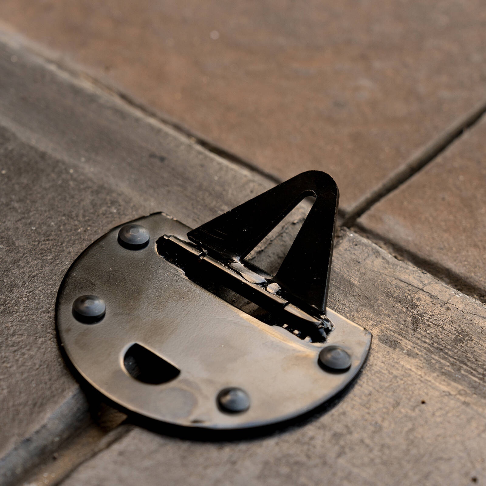 Taskmaster 100mm Black Matte Zinc Garage Door Floor Anchor