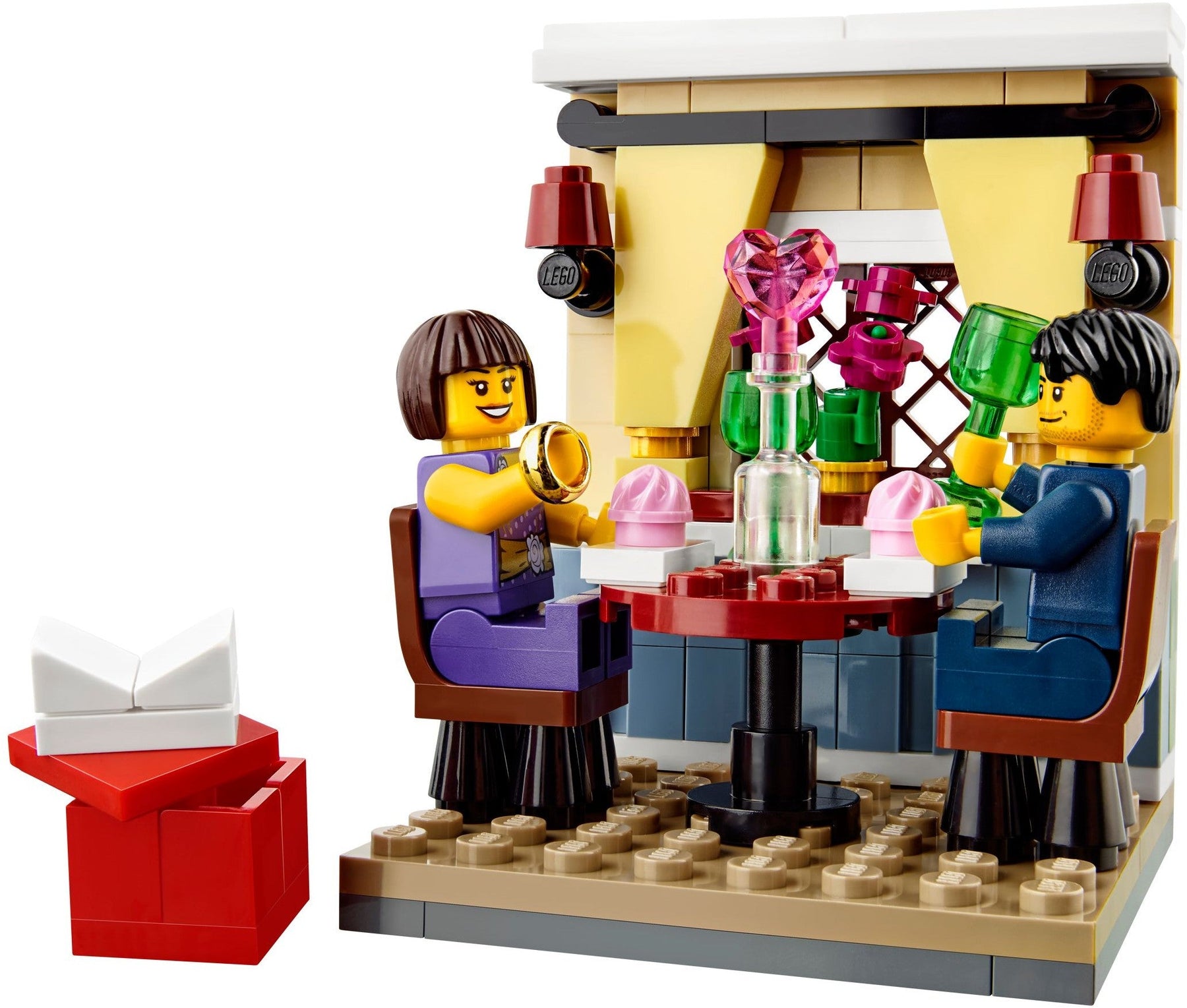 LEGO 40120 Valentine's Day Dinner Set with Minifigures - SuperSaverAU - view 5