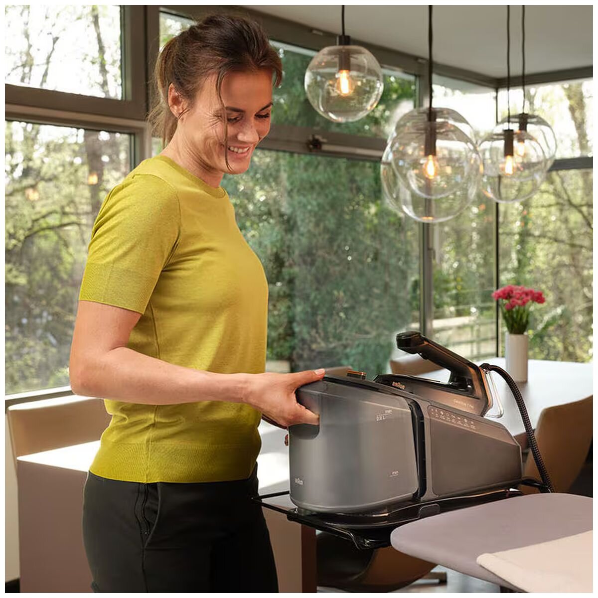 Braun CareStyle 7 Pro Steam Generator Iron 2400W - 2L Tank, 8bar Pressure, 600g/min Steam Shot - IS7285BK