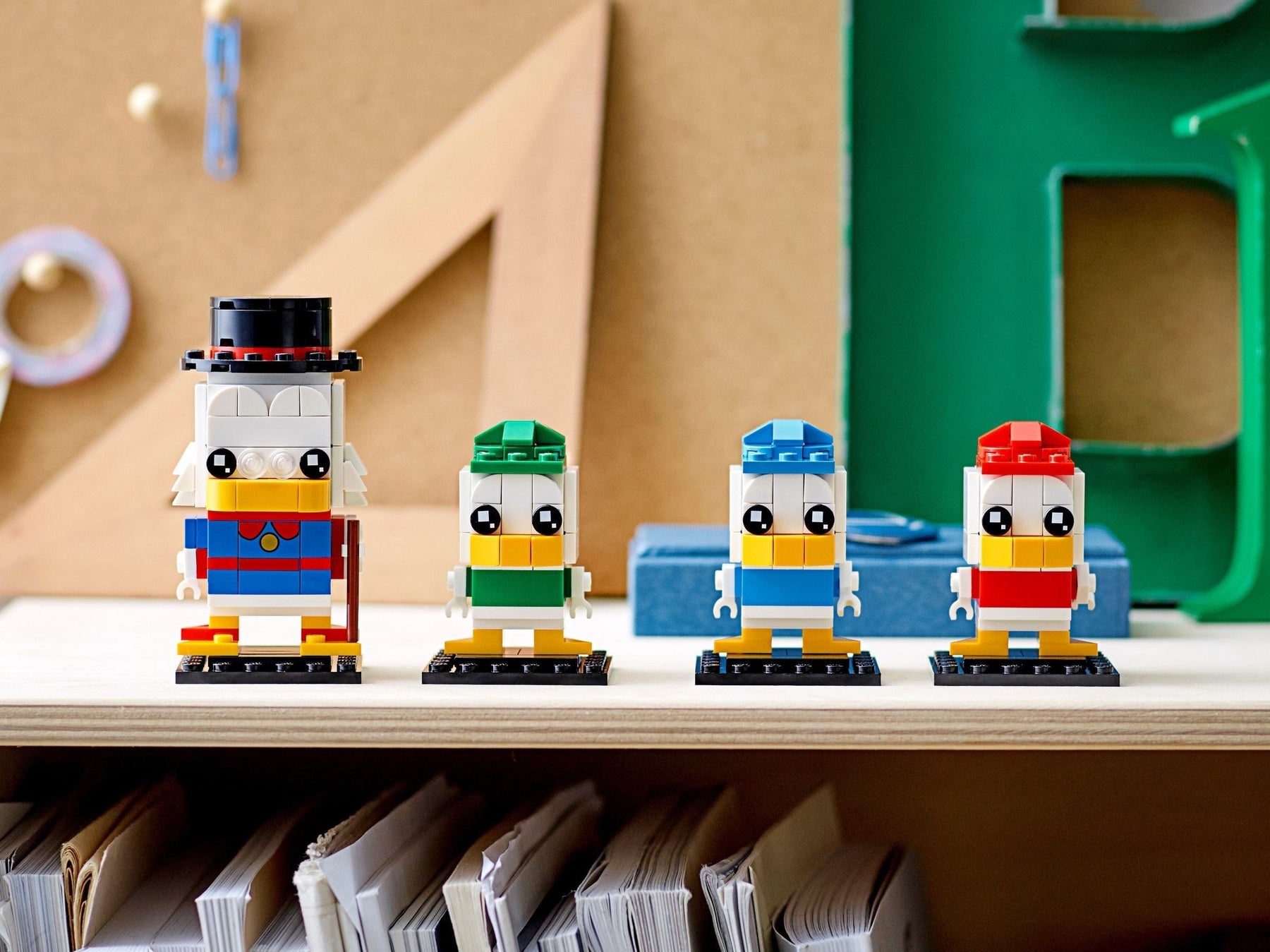 LEGO BrickHeadz Series 40477 Scrooge McDuck, Huey, Dewey & Louie- Auzzi Store