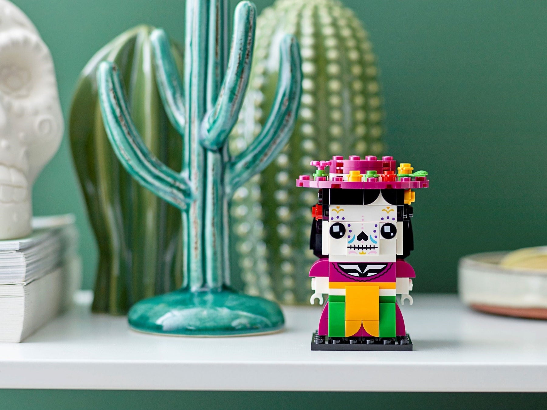 LEGO 40492 La Catrina BrickHeadz Dia de los Muertos Set - SuperSaverAU - view 3