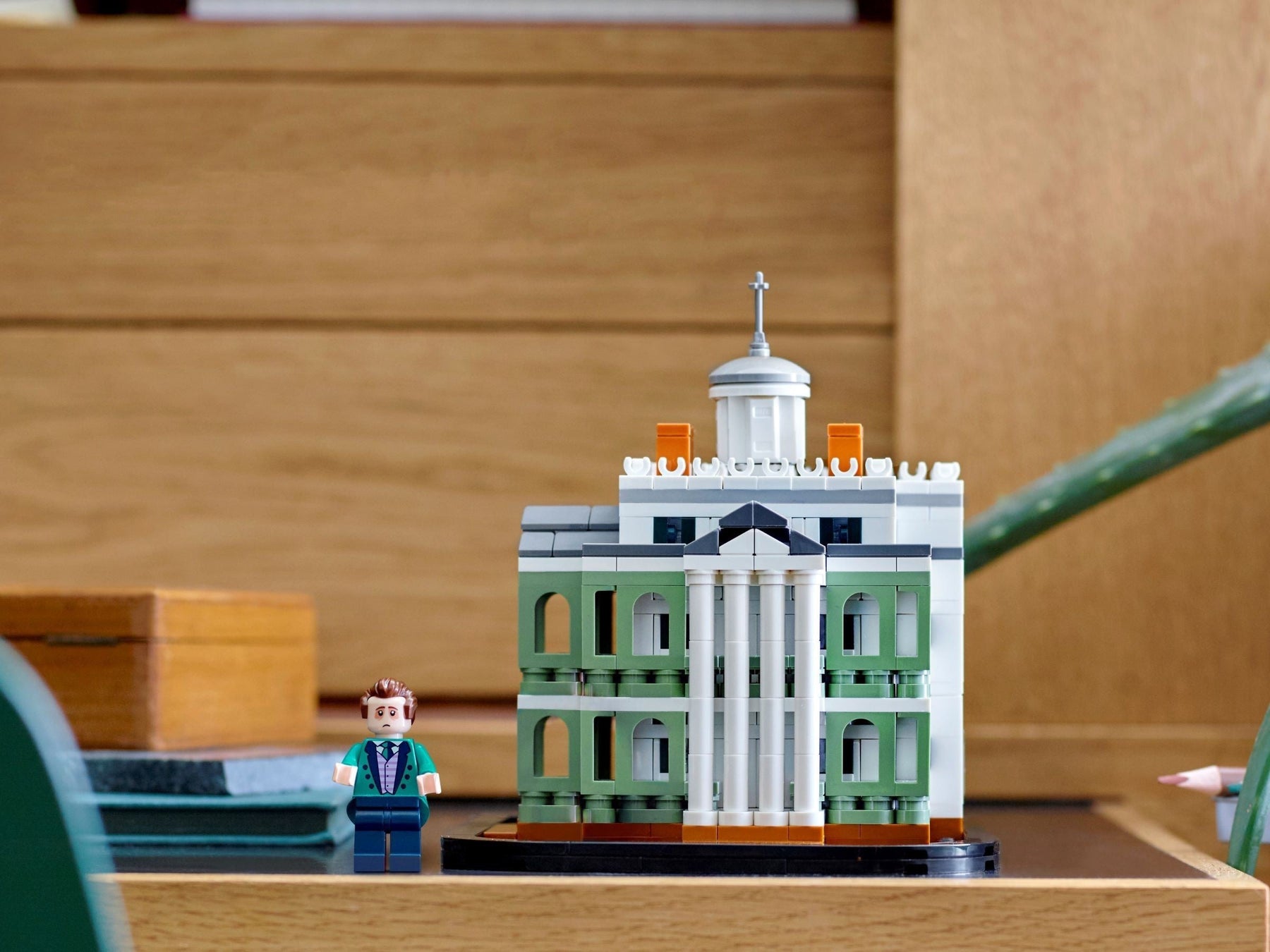 LEGO 40521 Mini Disney The Haunted Mansion- Auzzi Store
