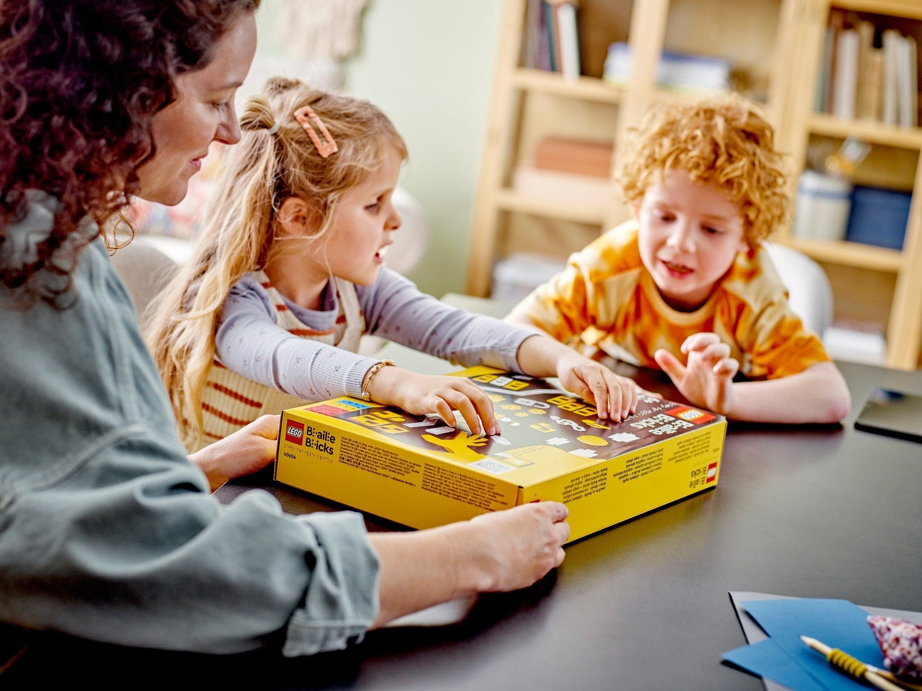 LEGO 40656 Play with Braille English Alphabet – Educational Learning Set - SuperSaverAU - view 4