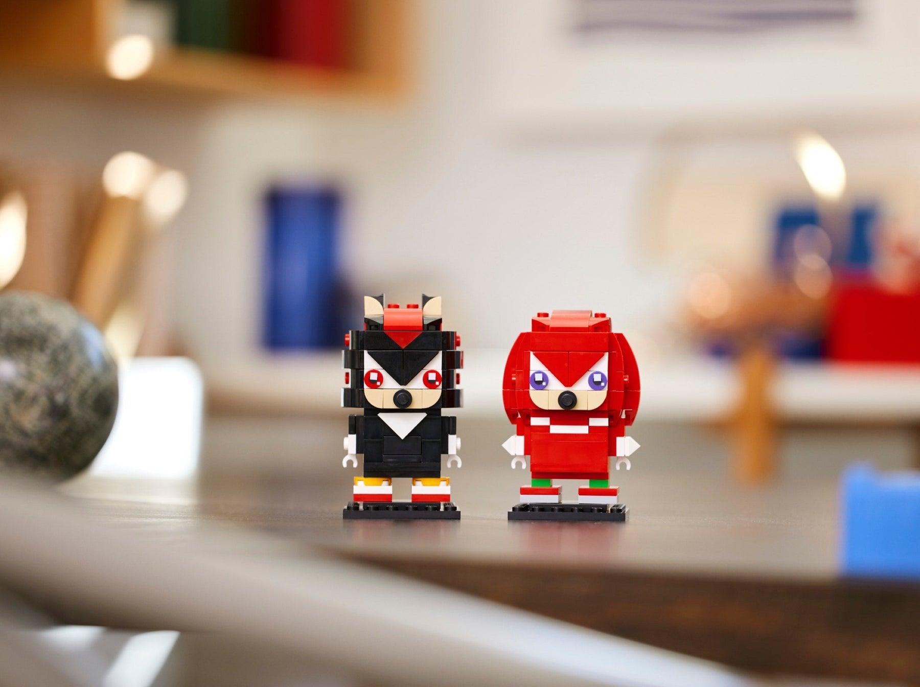 LEGO 40672 Sonic the Hedgehog Knuckles & Shadow BrickHeadz - SuperSaverAU - view 4
