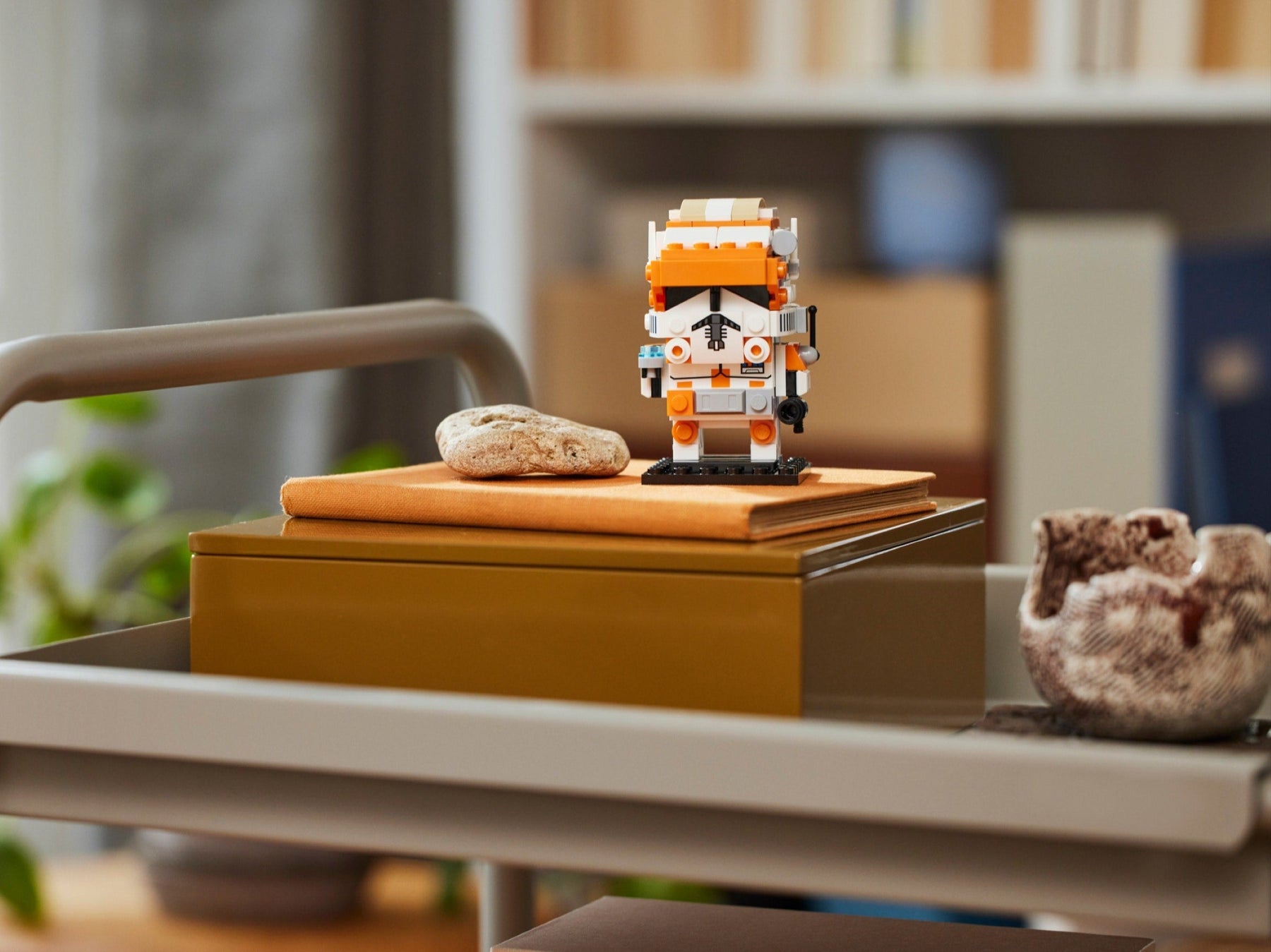 LEGO BrickHeadz 40675 Star Wars Clone Commander Cody - SuperSaverAU - view 2