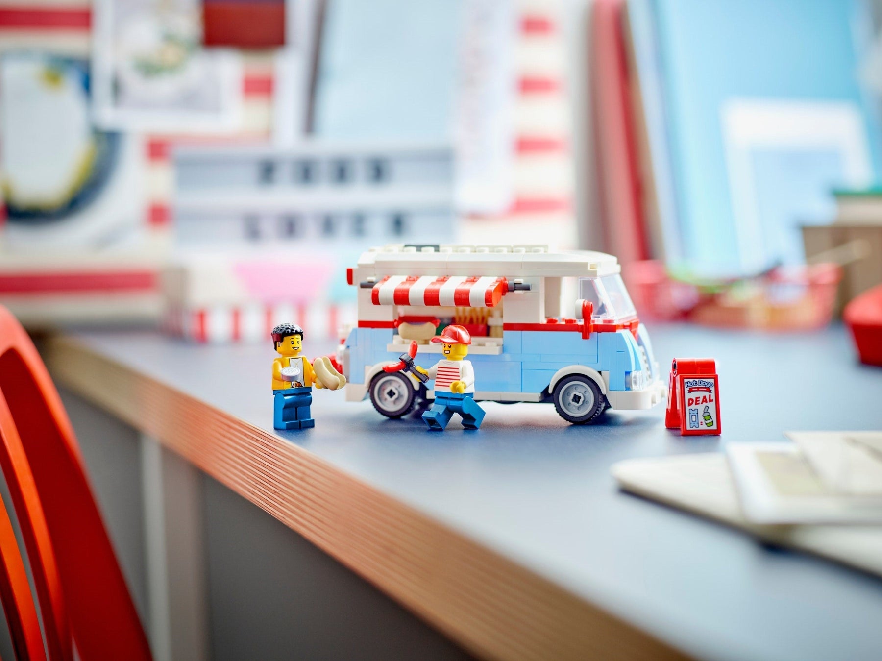 LEGO Icons 40681 Retro Food Truck - SuperSaverAU - view 3