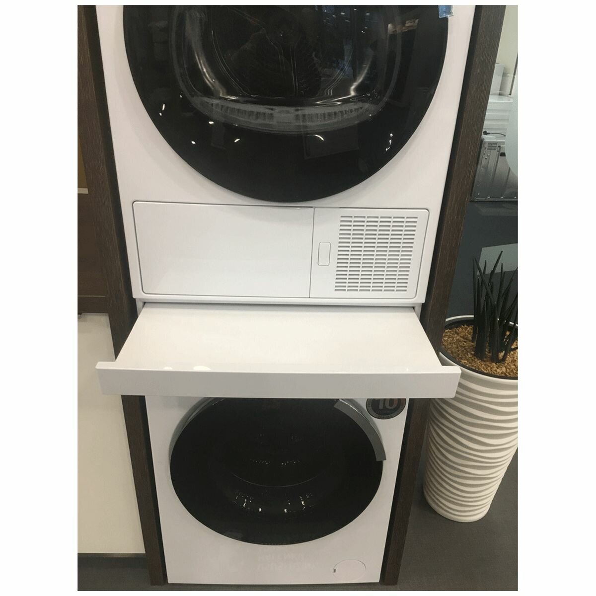 Beko SKWS60 60cm Stacking Kit with Shelf - White - For Condenser and Heat Pump Dryers - SKWS60