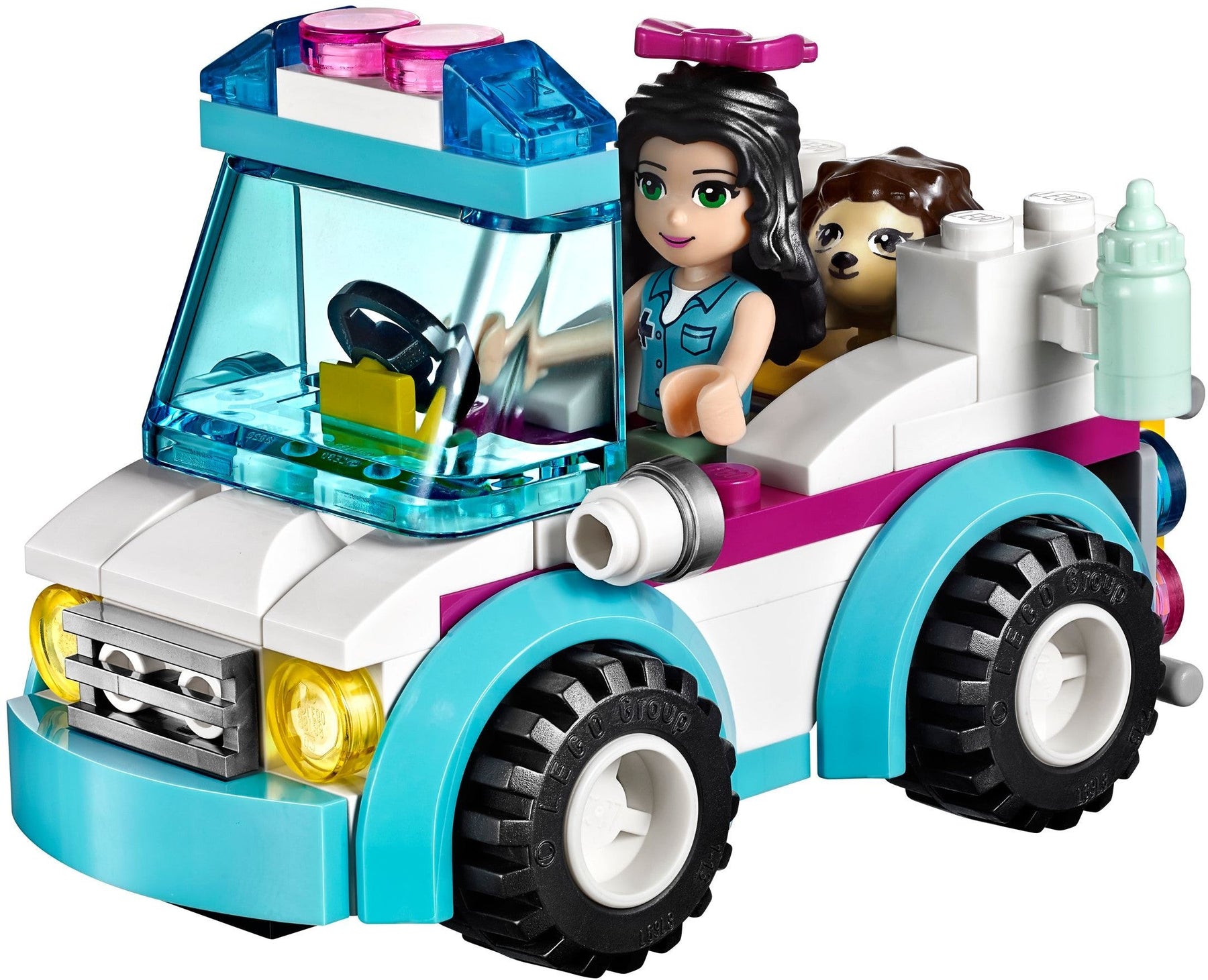 LEGO 41086 Vet Ambulance Rescue: Emma & Hedgehog - SuperSaverAU - view 2
