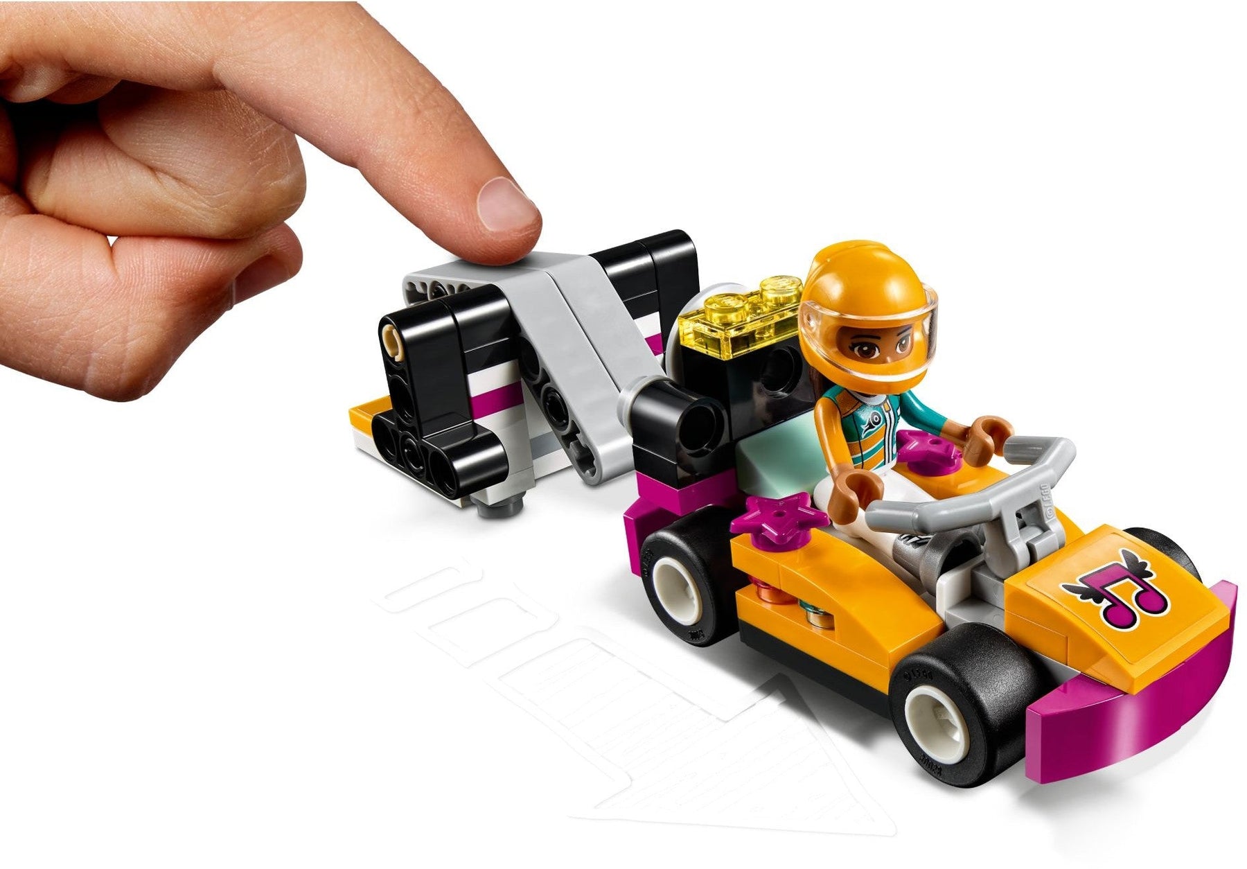 LEGO 41349 Drifting Diner Drive-In Playset - SuperSaverAU - view 3