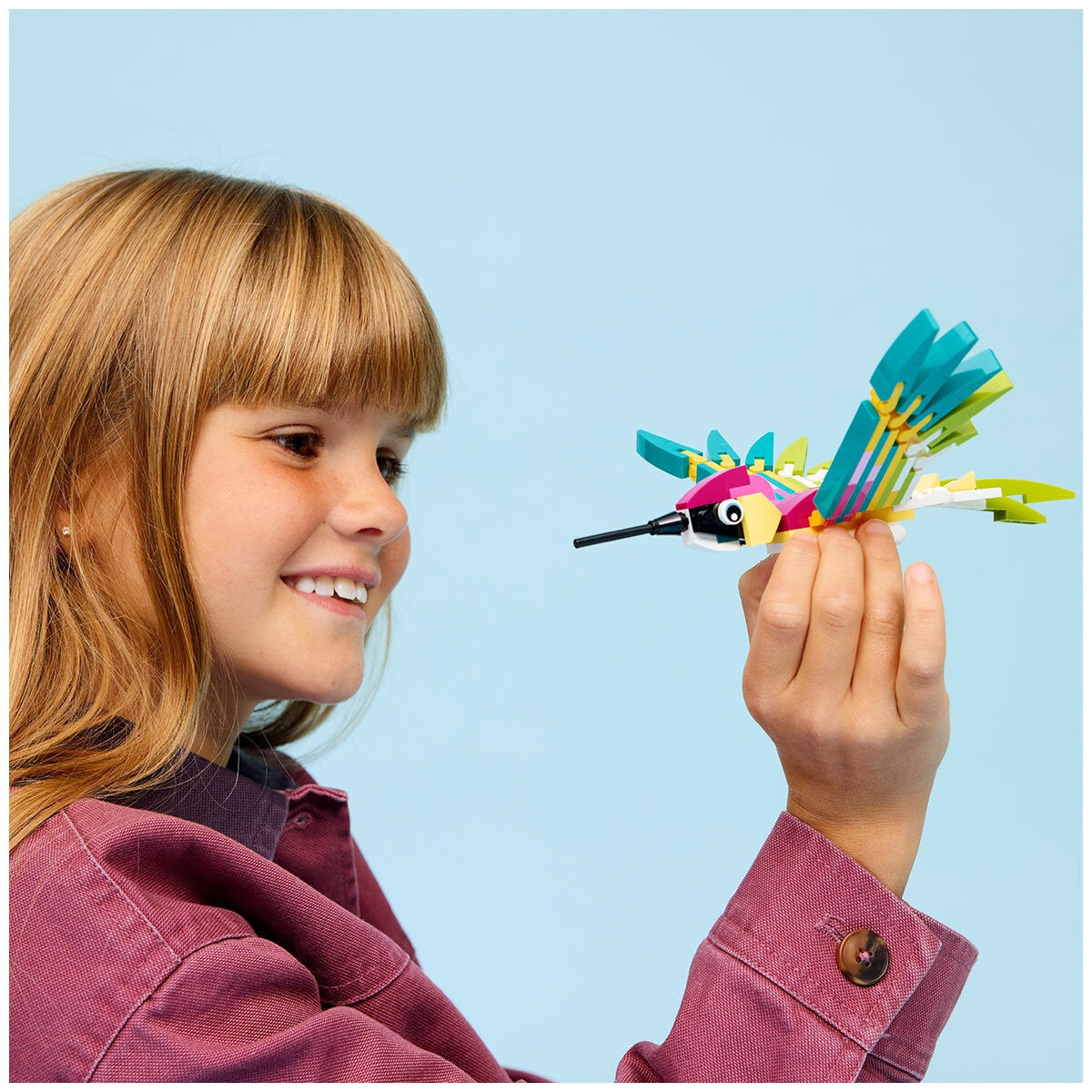 LEGO Creator 3 In 1 Wild Animals: Colourful Hummingbird 31384