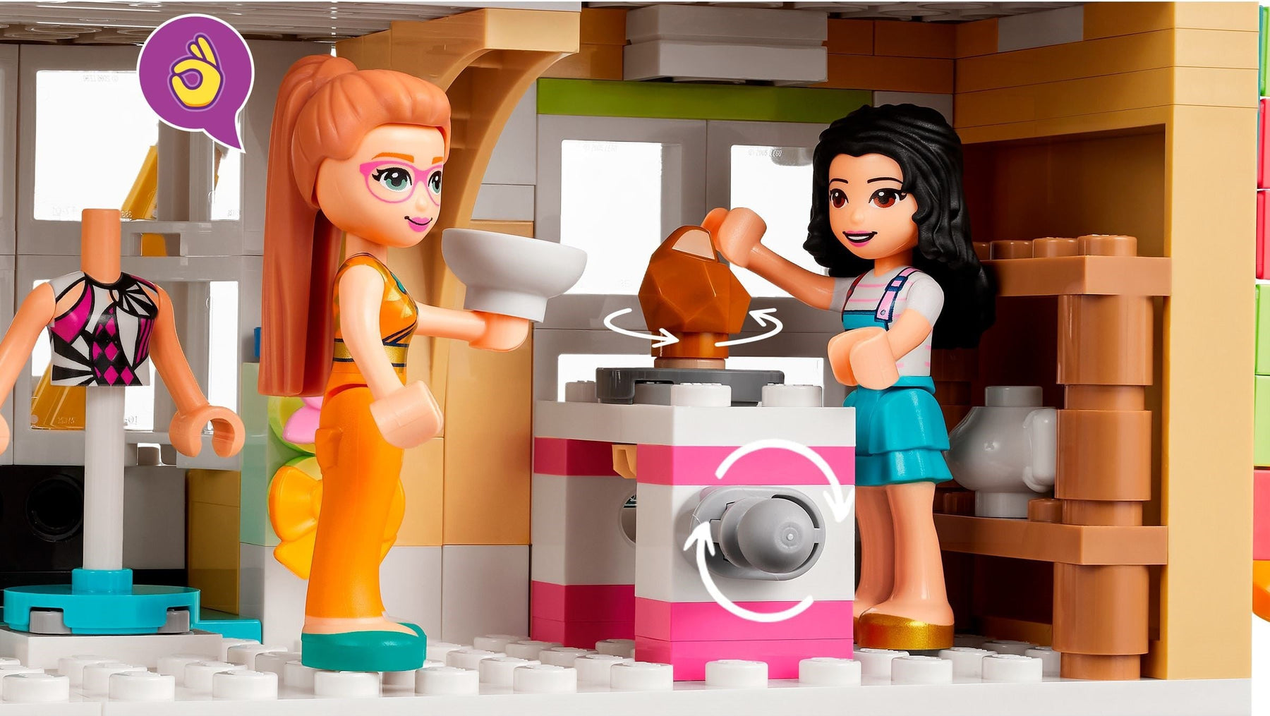 LEGO Friends Emma’s Art School 41711 - SuperSaverAU - view 4