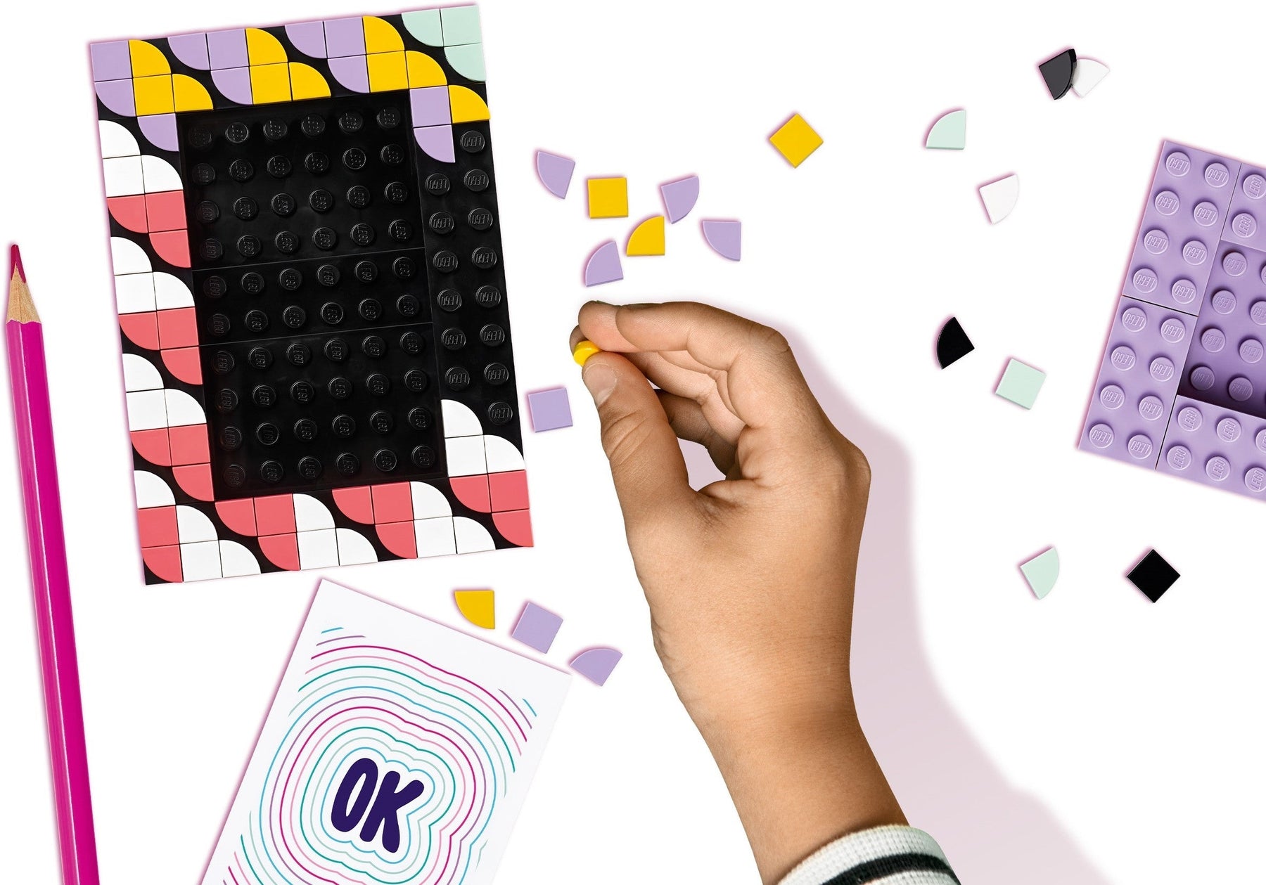 LEGO 41914 DOTS Creative Picture Frames Kit - DIY Photo Frame Set - SuperSaverAU - view 4