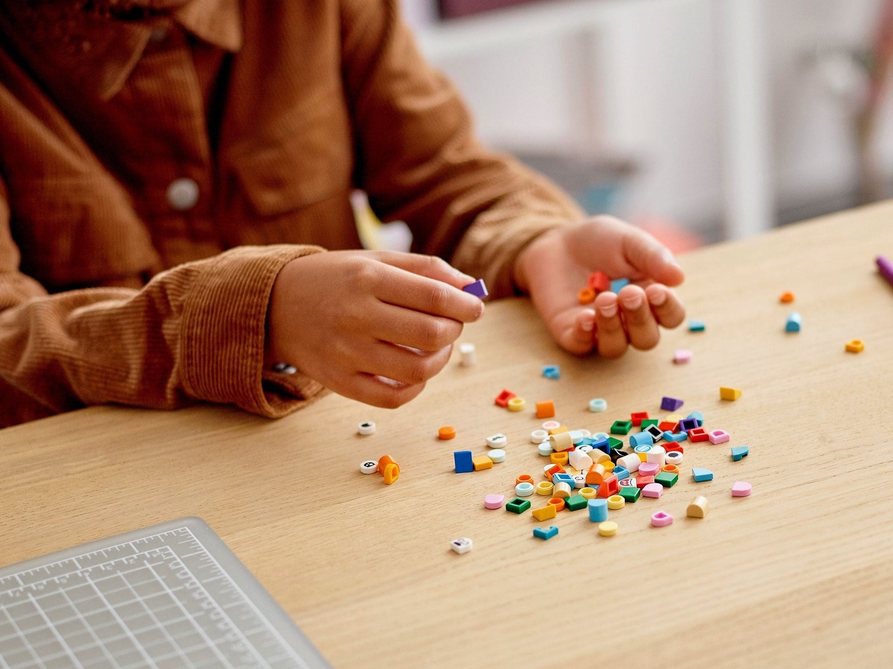 LEGO 41931 Extra DOTS - Series 4 - Animal Tiles - SuperSaverAU - view 4