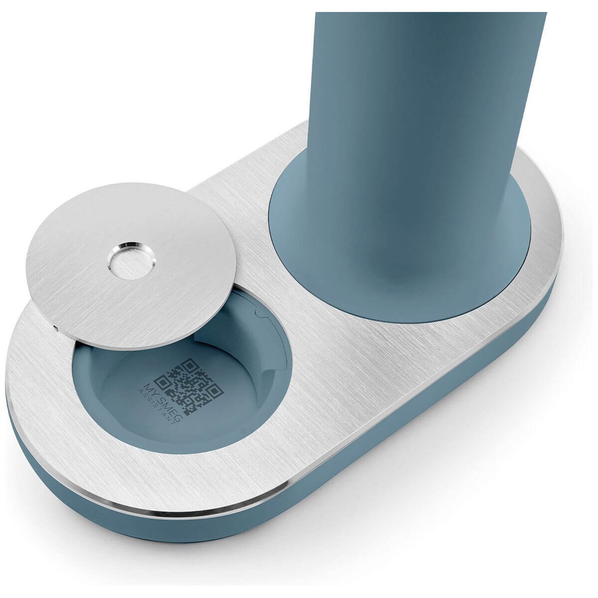 Smeg soda maker - Blue, electricity-free operation, Tritan Renew bottle, front knob control - SKC01SBMAU