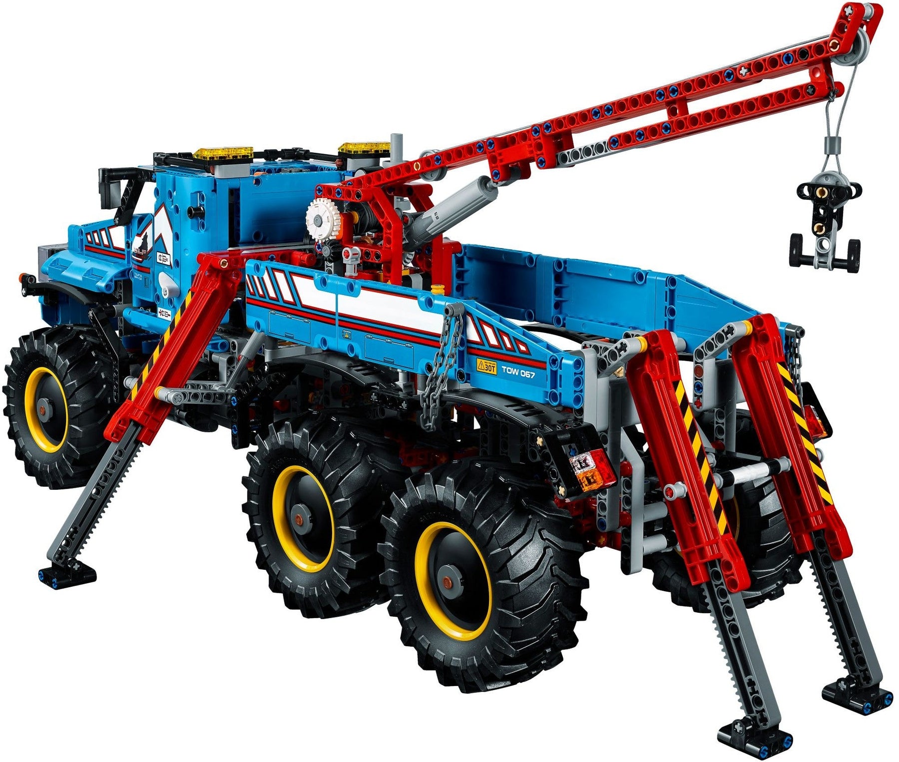 LEGO 42070 6x6 All Terrain Tow Truck RC 2-in-1 Technic - SuperSaverAU - view 3