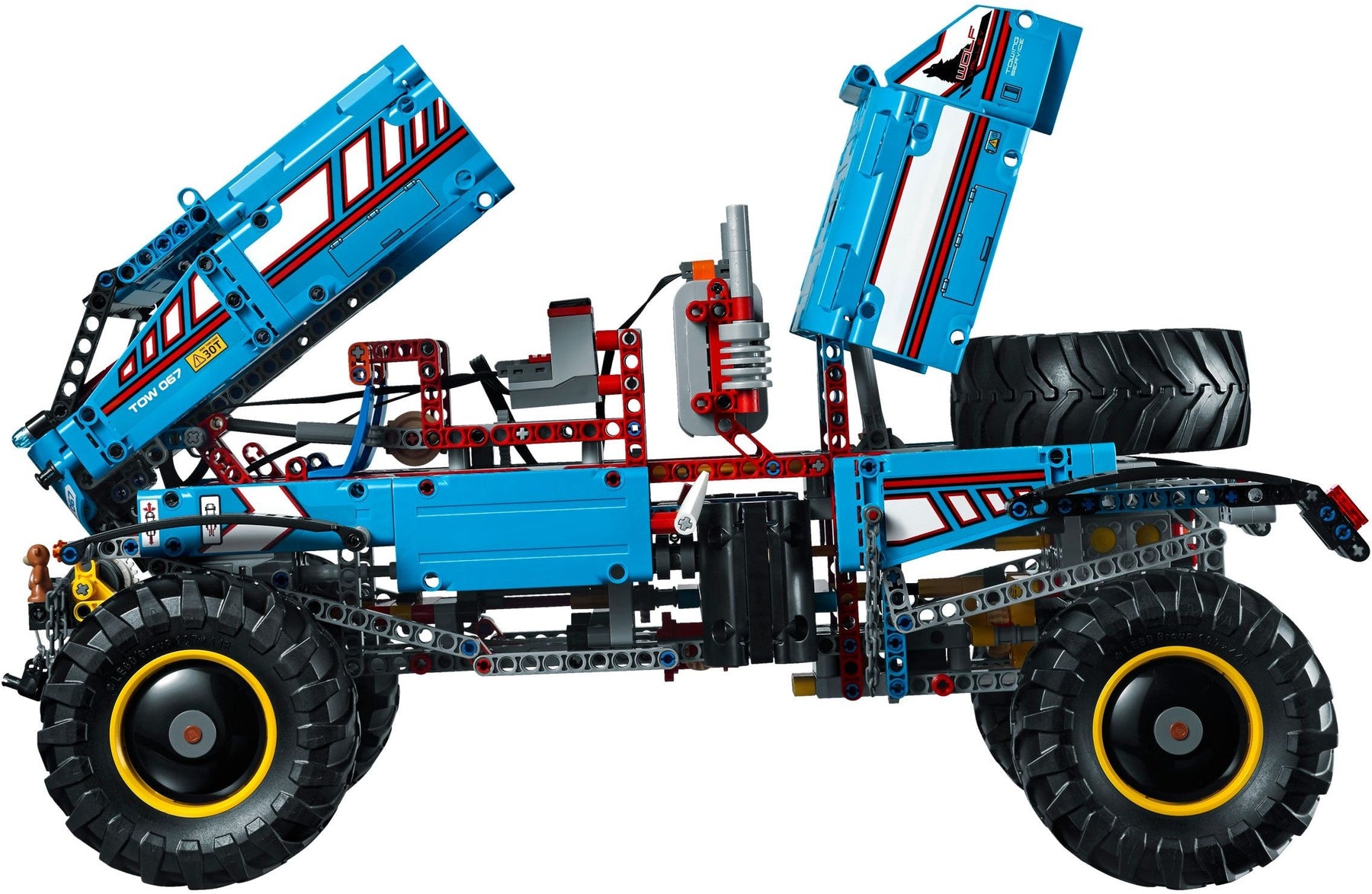 LEGO 42070 6x6 All Terrain Tow Truck RC 2-in-1 Technic - SuperSaverAU - view 7