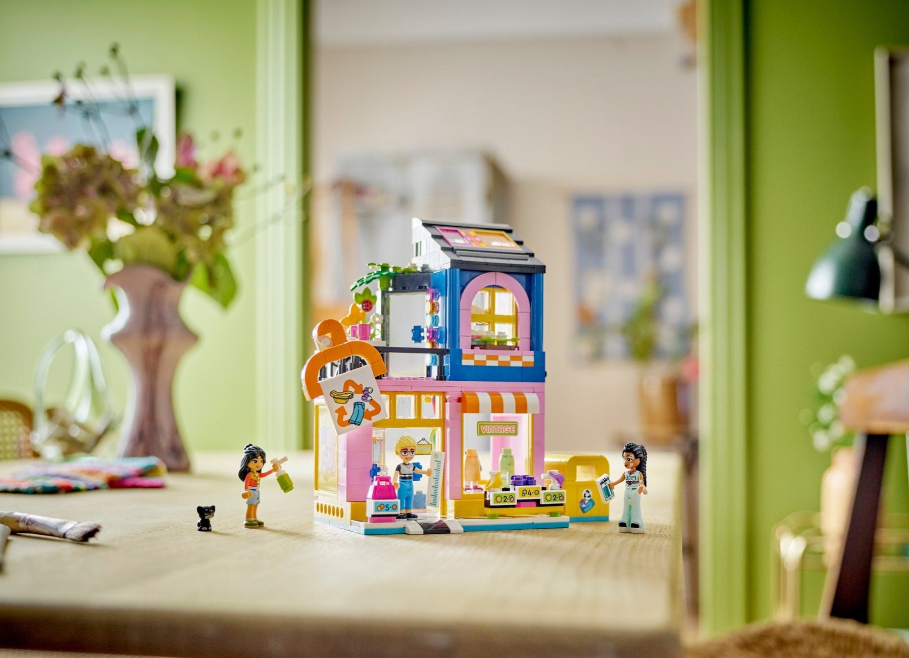 LEGO Friends Vintage Fashion Store 42613 - SuperSaverAU - view 3