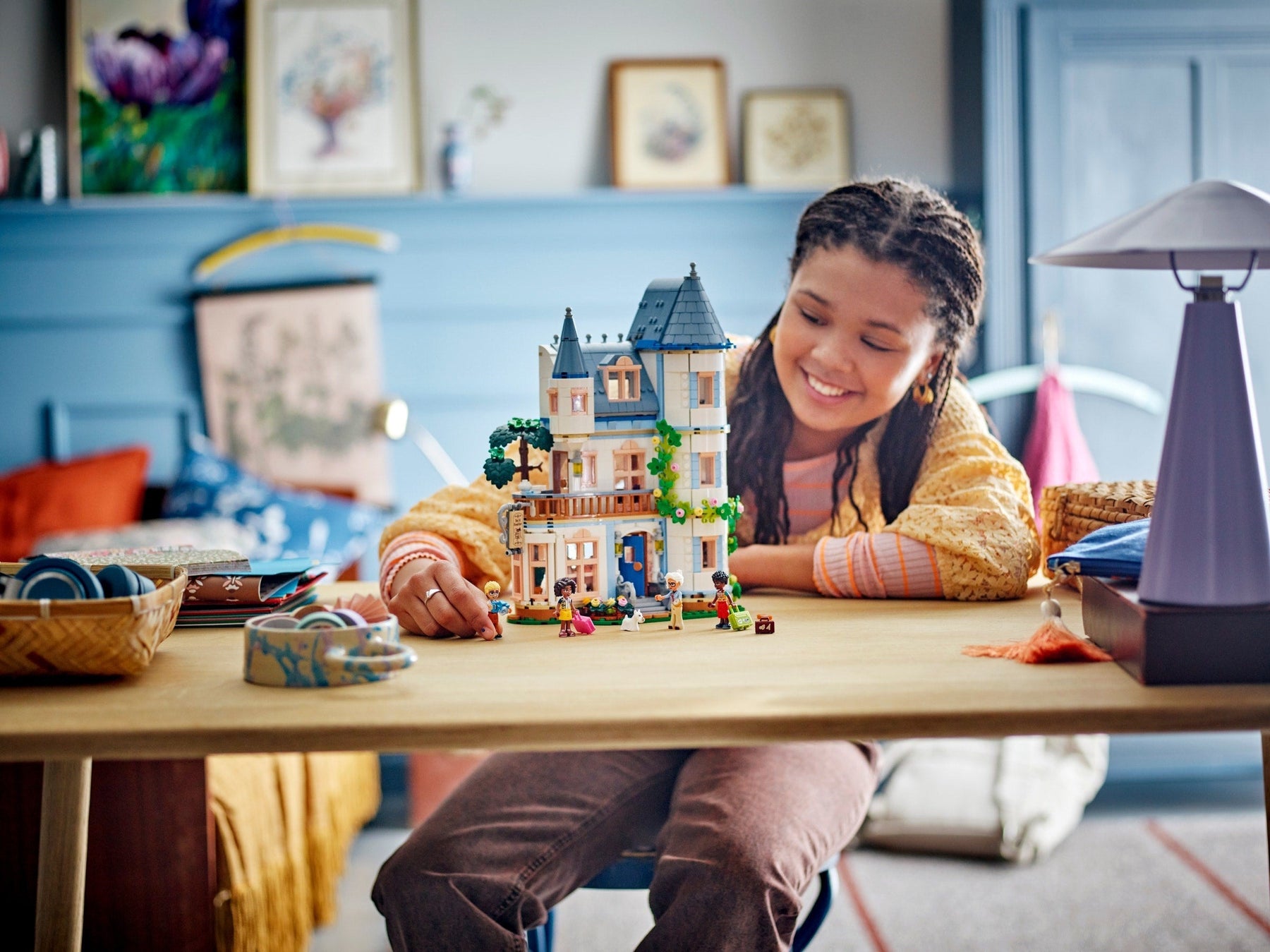 LEGO Friends 42637 Castle Bed and Breakfast - SuperSaverAU - view 4
