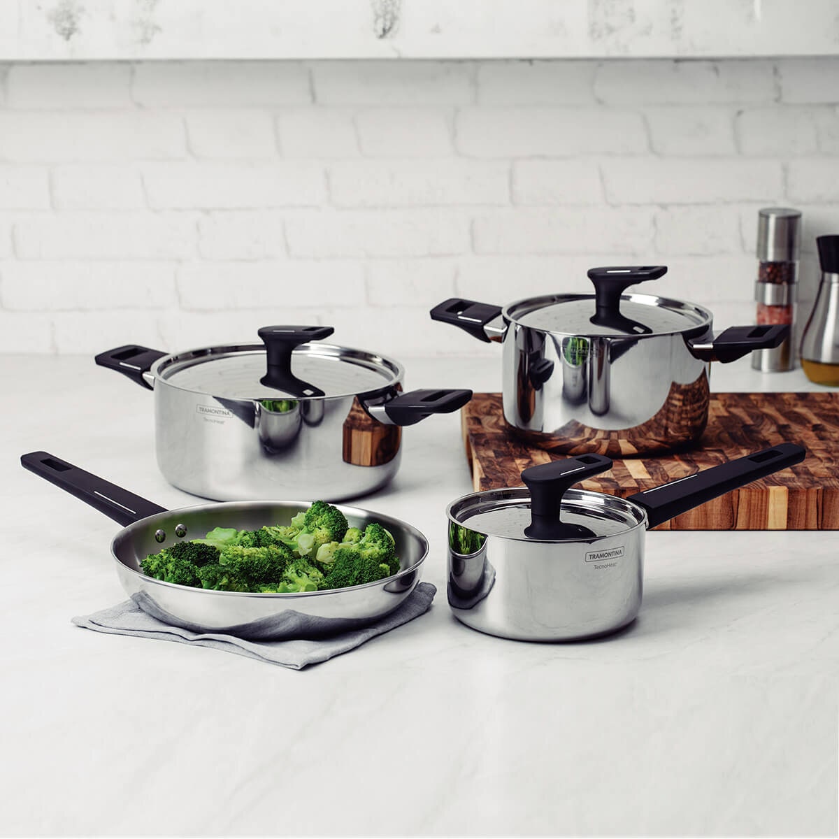 Tramontina Grano 4 Piece Tri-Ply Stainless Steel Cookware Set - Bakelite Handles, Induction - 65160000