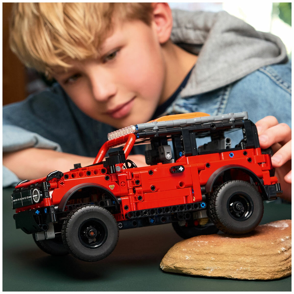 LEGO Technic Ford Bronco SUV 42213
