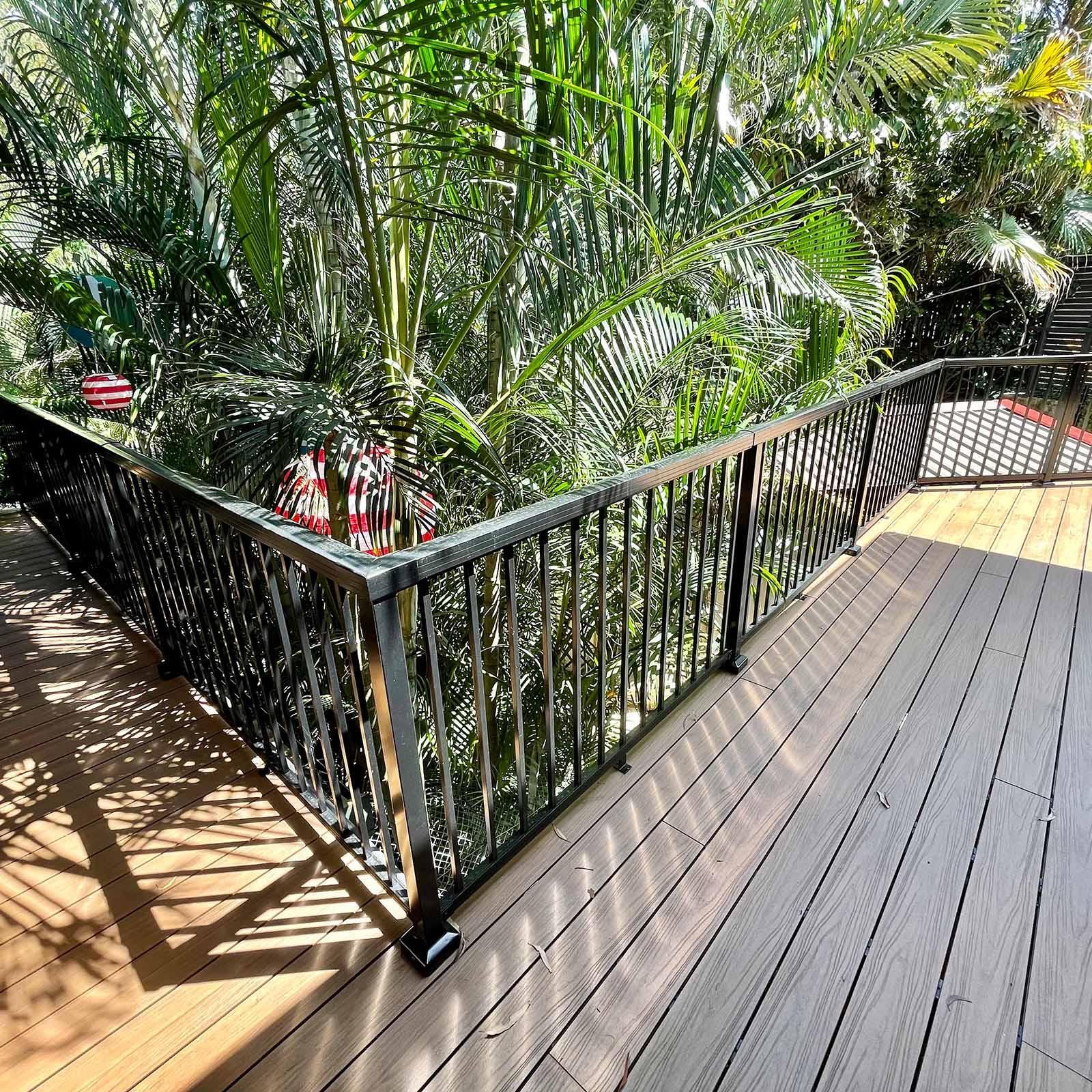Peak 1000mm Black Aluminium Deck Balustrade Mid Post, Prefinished