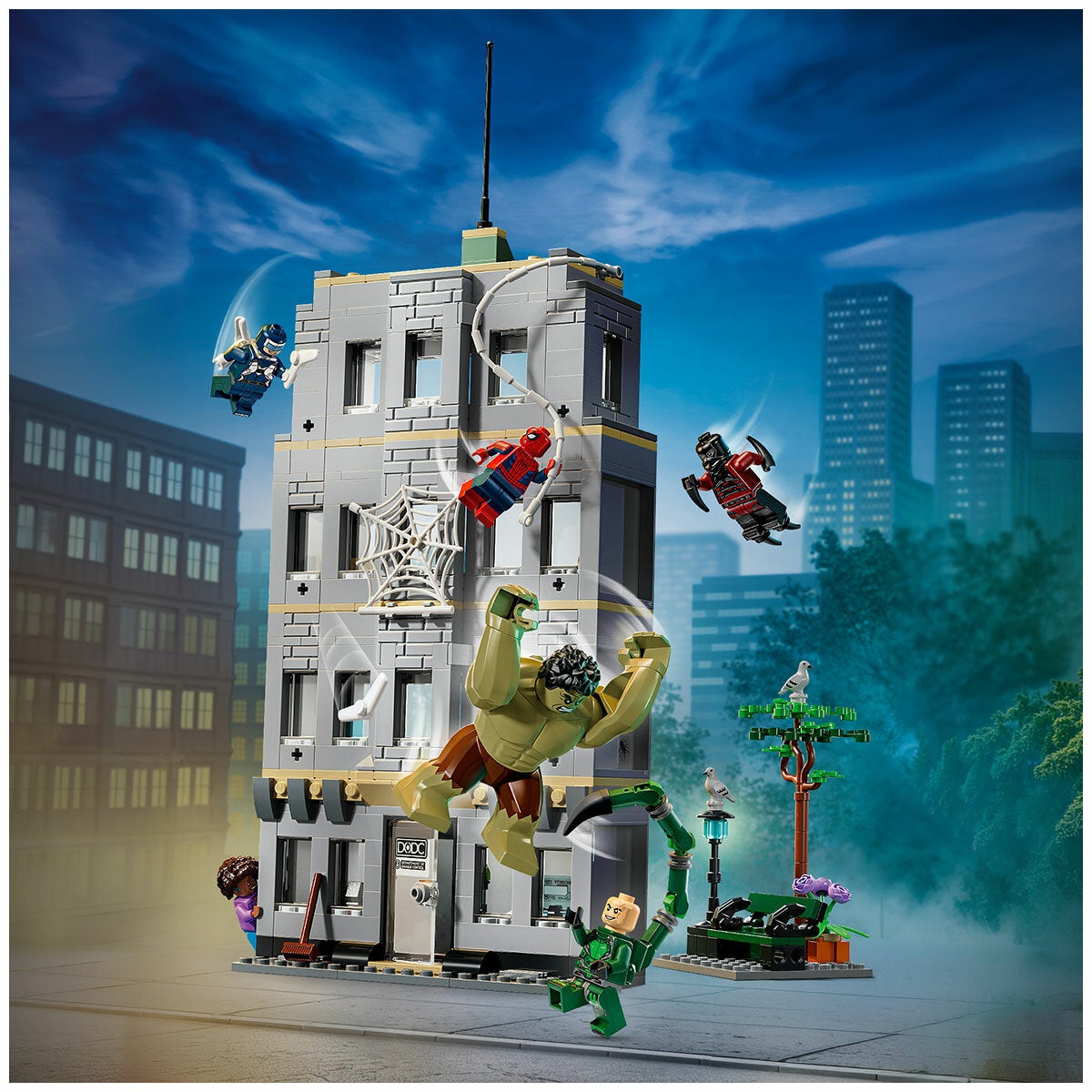 LEGO Spider-Man vs Hulk Epic Clash Marvel Construction Toy Ages 8 Plus 76350 — image 6