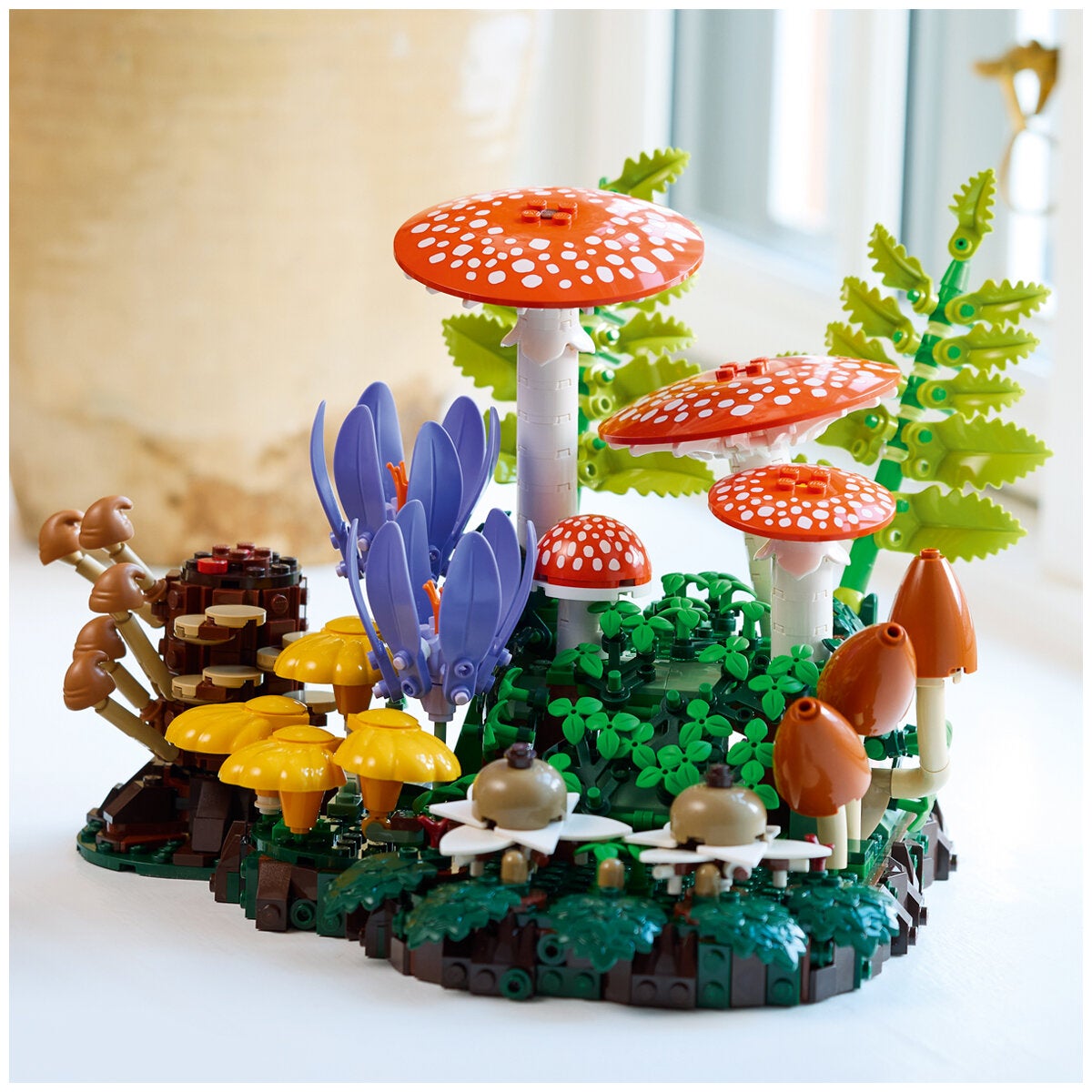 LEGO Woodland Mushrooms Model Kit Botanicals 806 Pieces Display Decor 11505 — image 7