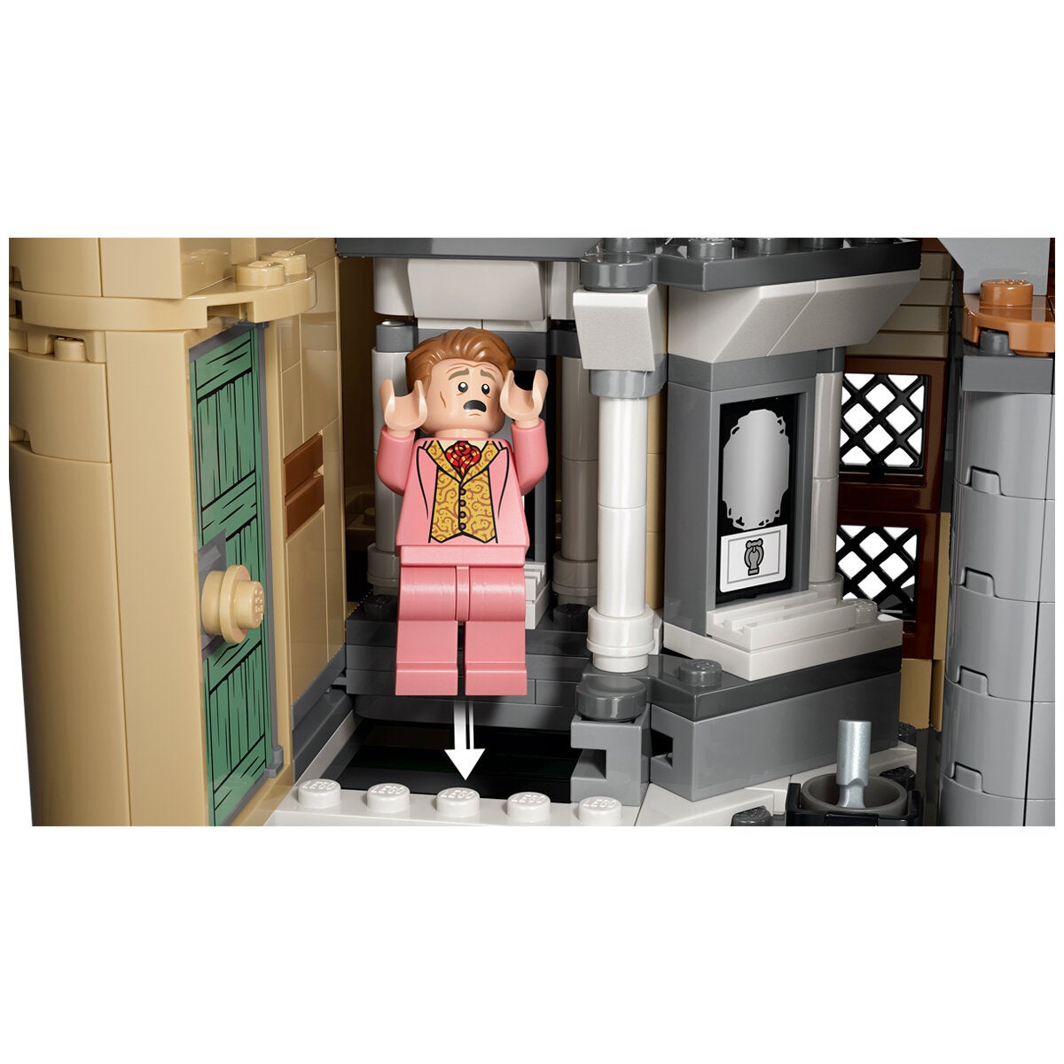 LEGO Hogwarts Castle East Wing Harry Potter Model Kit 2164 Pieces 76473 — image 7
