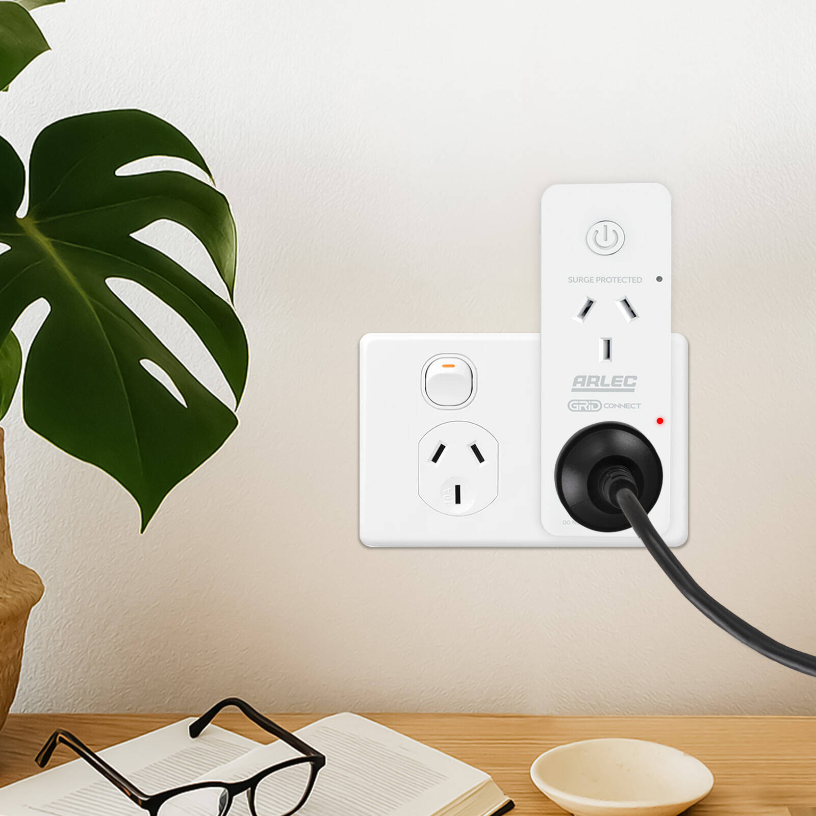 Arlec Grid Connect Smart Plug In Twin Socket with Energy Meter & Surge Protection PC287HA