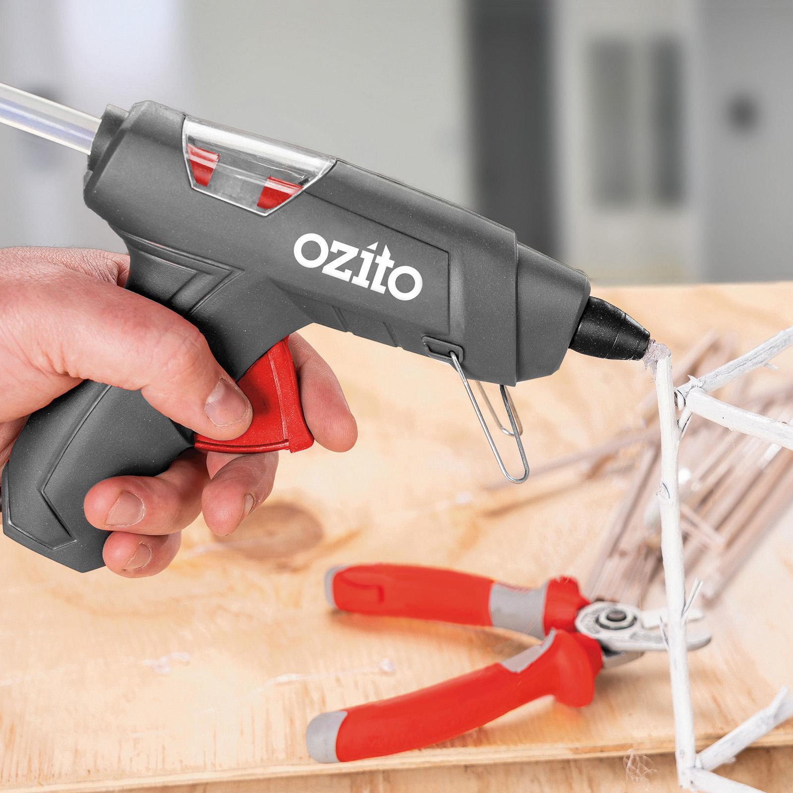 Ozito 30W 11mm Glue Gun Kit 4 Glue Sticks GGK-030