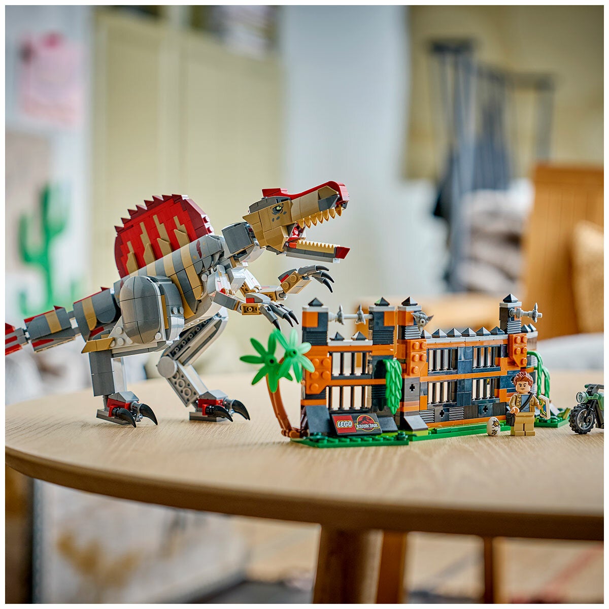 LEGO Spinosaurus Dinosaur Escape Jurassic World Posable Dinosaur Playset 77982 — image 5