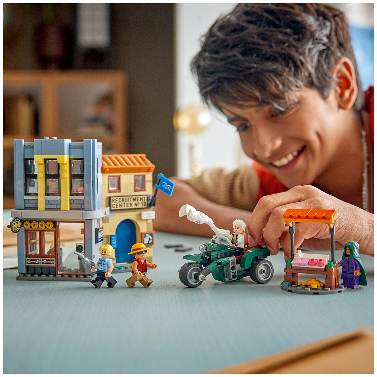 LEGO Showdown With Captain Smoker One Piece Diorama Playset 547 Pieces 75642 — image 8