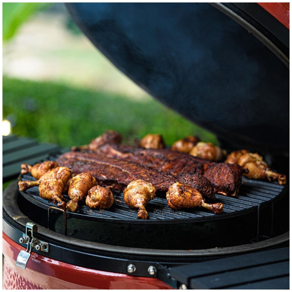 Kamado Joe Big Joe II Ceramic Grill - Red, 61cm Surface, Air Lift Hinge, Folding Side Shelves - BJ24RHC