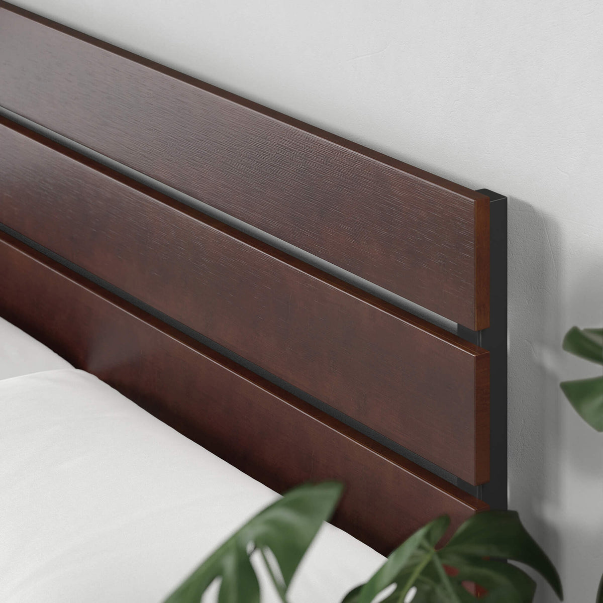Zinus Figari queen metal and bamboo bed frame - brown, slat support, 250kg capacity - AU-FBOBH1-39Q