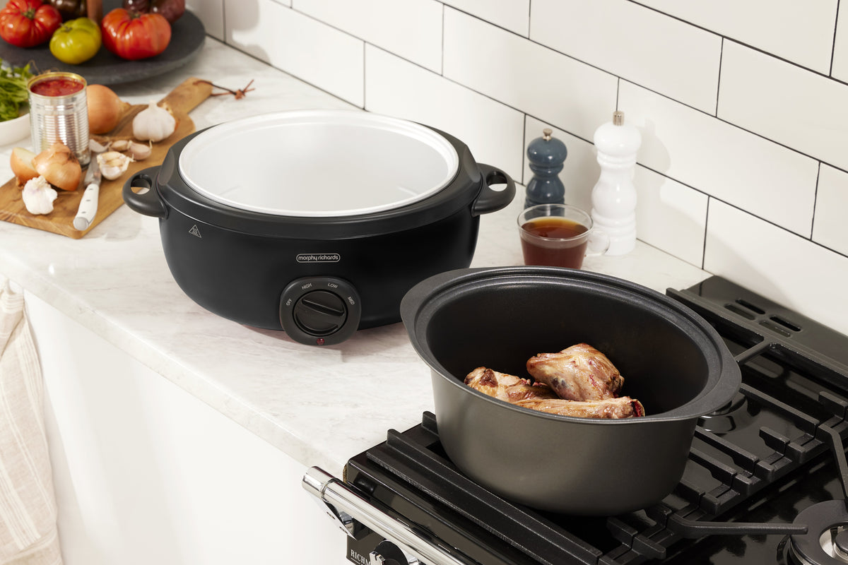 Morphy Richards Slow Cooker - Sear and Stew Pot, Toughened Glass Lid, Low to High Heat, Matte Black - MRSC65BK