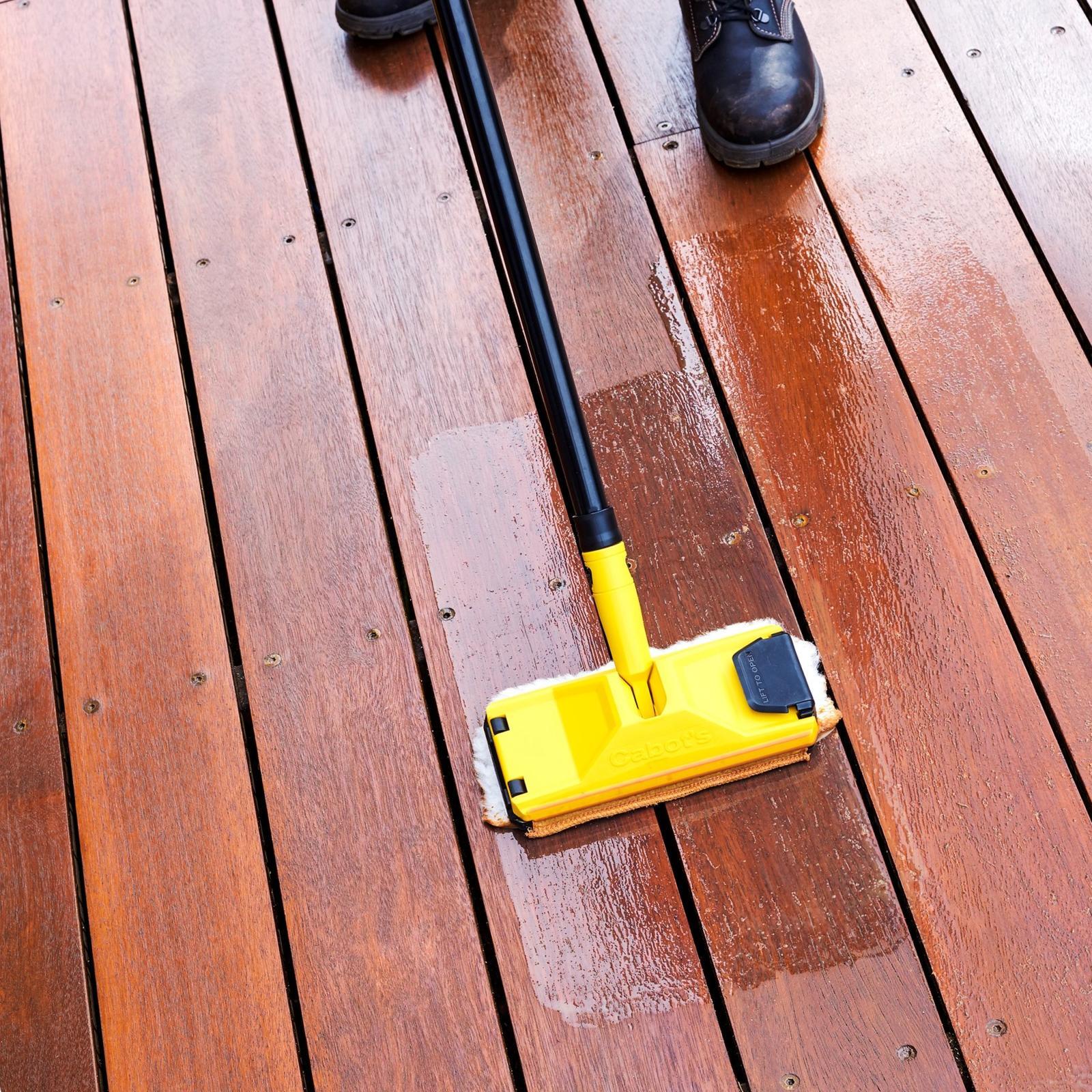 Cabot's Deck Coat Applicator And Pole Lambswool