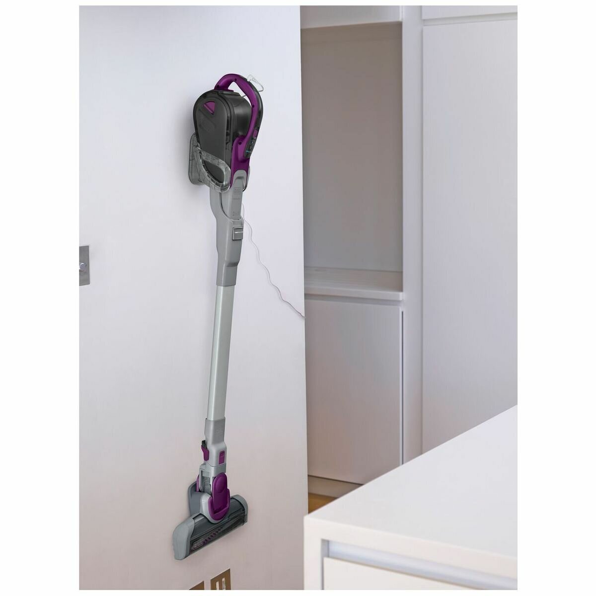 Black & Decker 2-in-1 pet stick vacuum - Smart Tech floor sensor, converts to handheld - FEJ520JFSX-XE