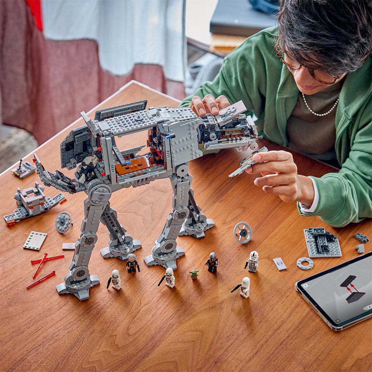 The Mandalorian and Grogu AT-AT Walker Toy with 7 Minifigures and Speeder Bike from LEGO Star Wars 75454 — image 2