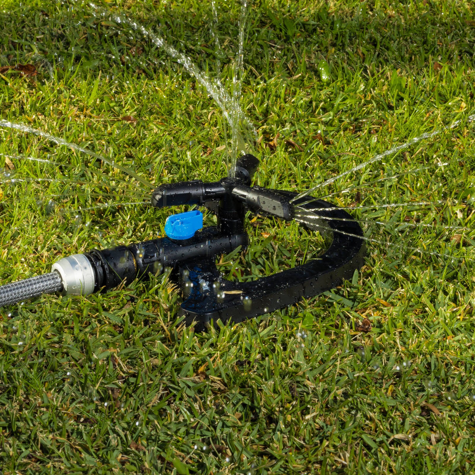 Nylex 3 Arm Rotating Sprinkler with Flow Control for Gardens & Lawns