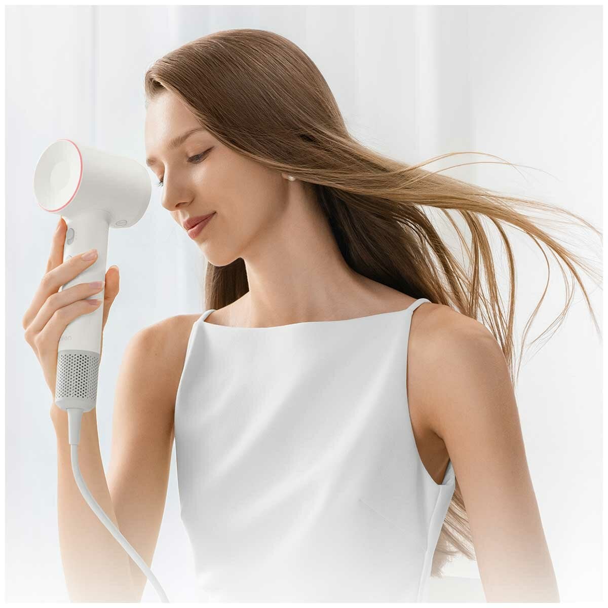 Quiet Ionic Hair Dryer with 108,000 RPM Motor and Magnetic Attachments, Laifen SE 2 White 1HD13GAUWH001 — image 7