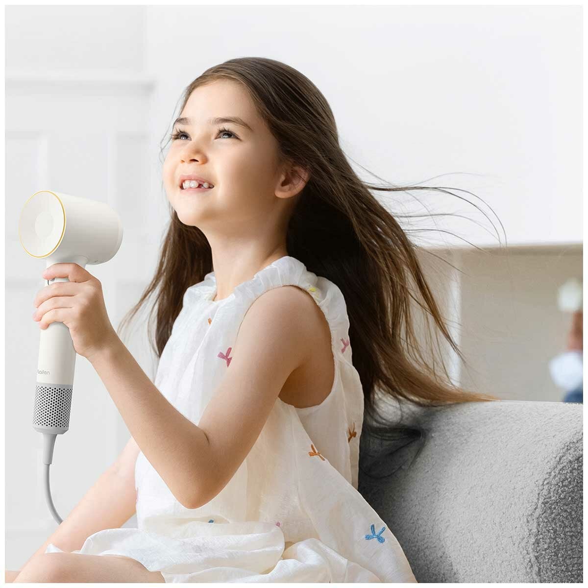 Quiet Ionic Hair Dryer with 108,000 RPM Motor and Magnetic Attachments, Laifen SE 2 White 1HD13GAUWH001 — image 8
