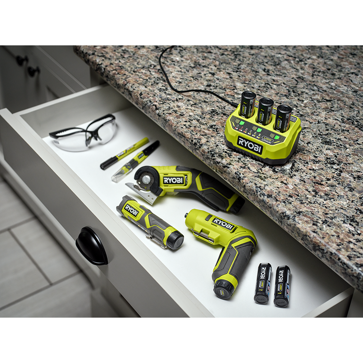 Ryobi USB Lithium 3 Port Charger - 3A - Compact - Fast Charging - RC43P - SuperSaverAU - view 2