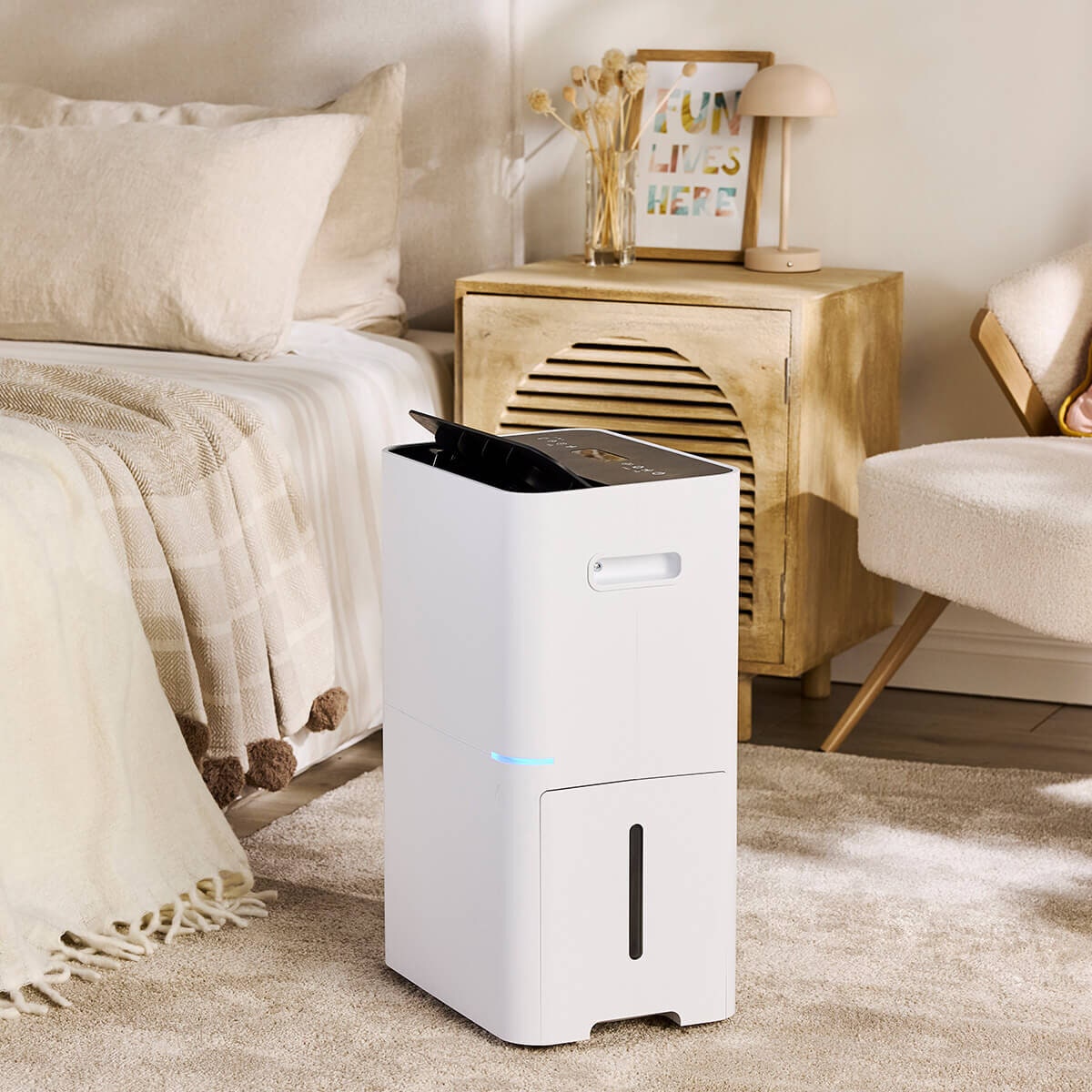 Ausclimate Medium 20L Smart Dehumidifier - White, Rotary Compressor, Weekly Scheduler - ACD220