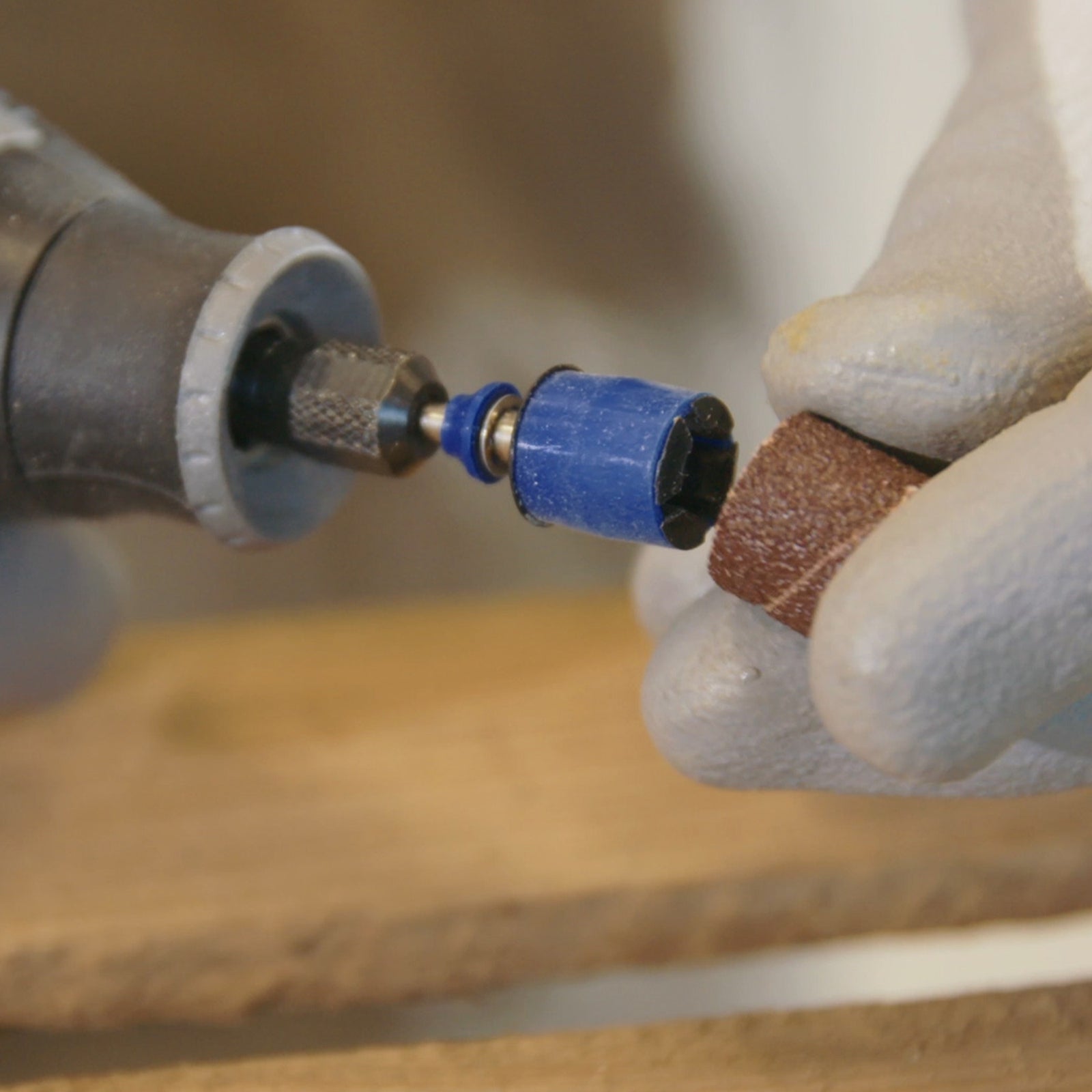 Dremel EZ Lock Sanding Drum Mandrel with 60 Grit Sanding Band (EZ407)