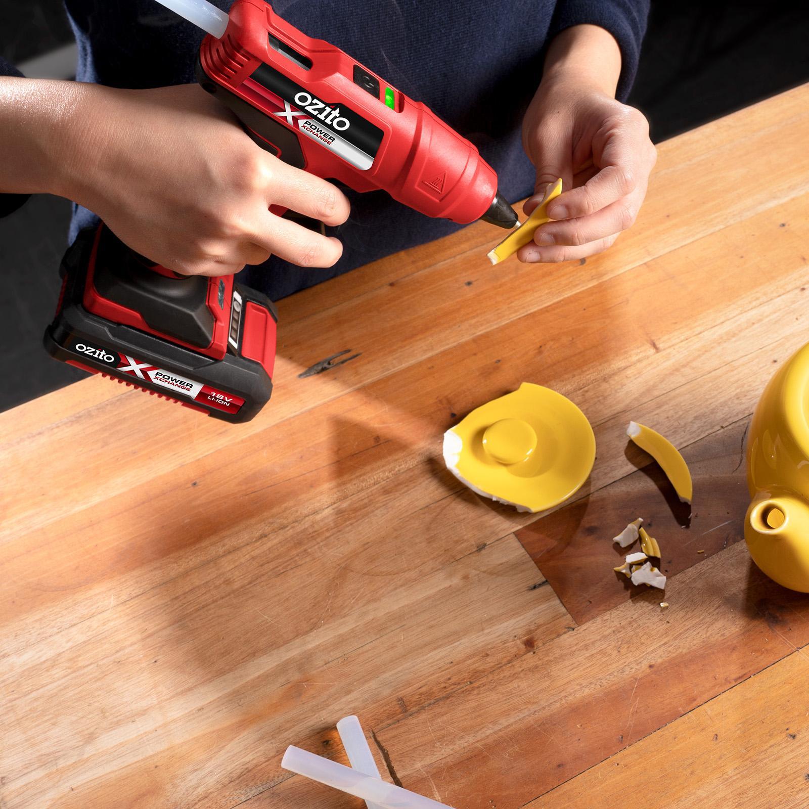 Ozito PXC 18V Cordless 11mm Glue Gun PXGGS-011 - Skin Only